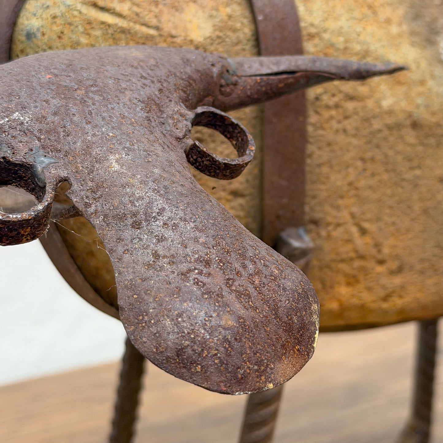 Medium Stone Cow - Zimbabwe