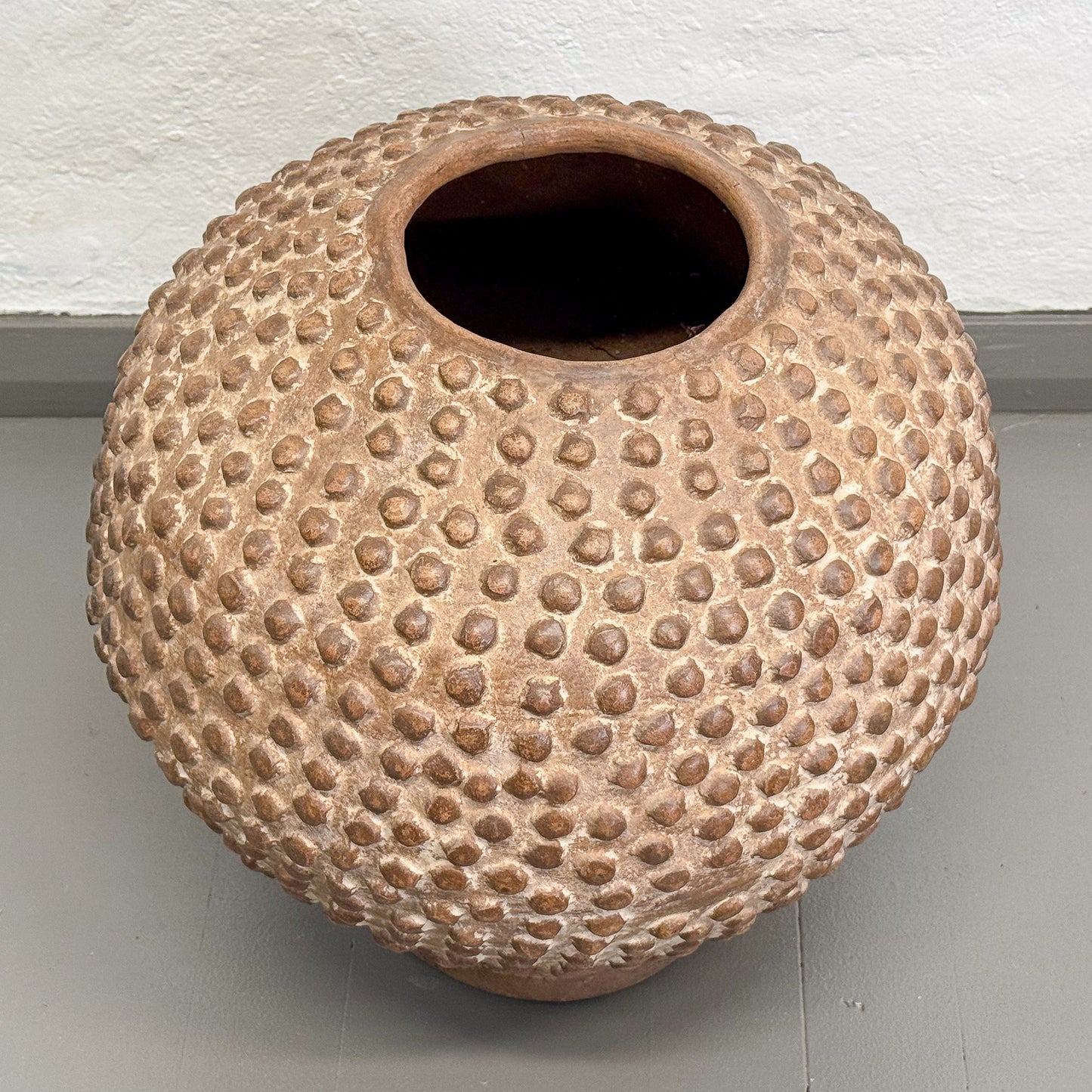 Lobi Round Clay Pot Large