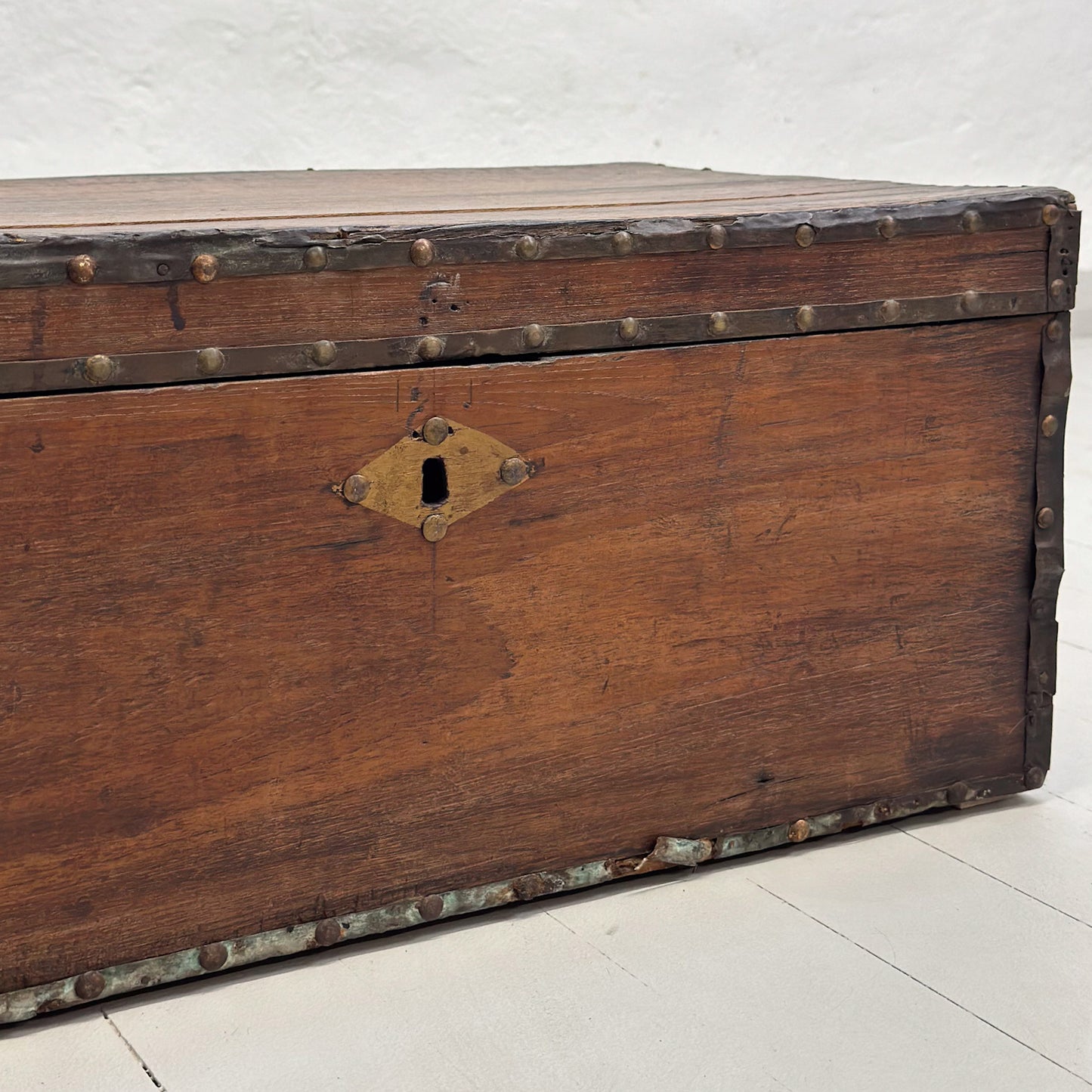 Simple Vintage Javanese Box