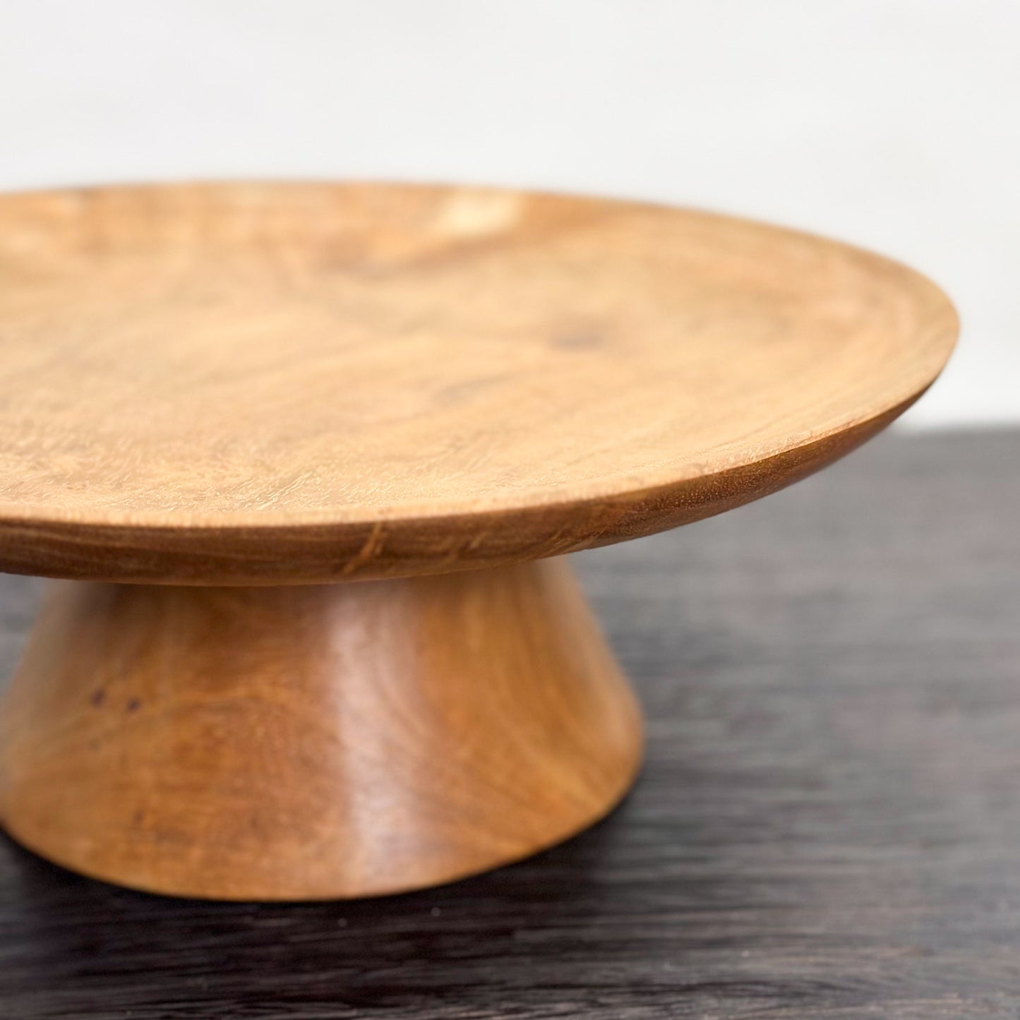 Suar Wood Pedestal Plate