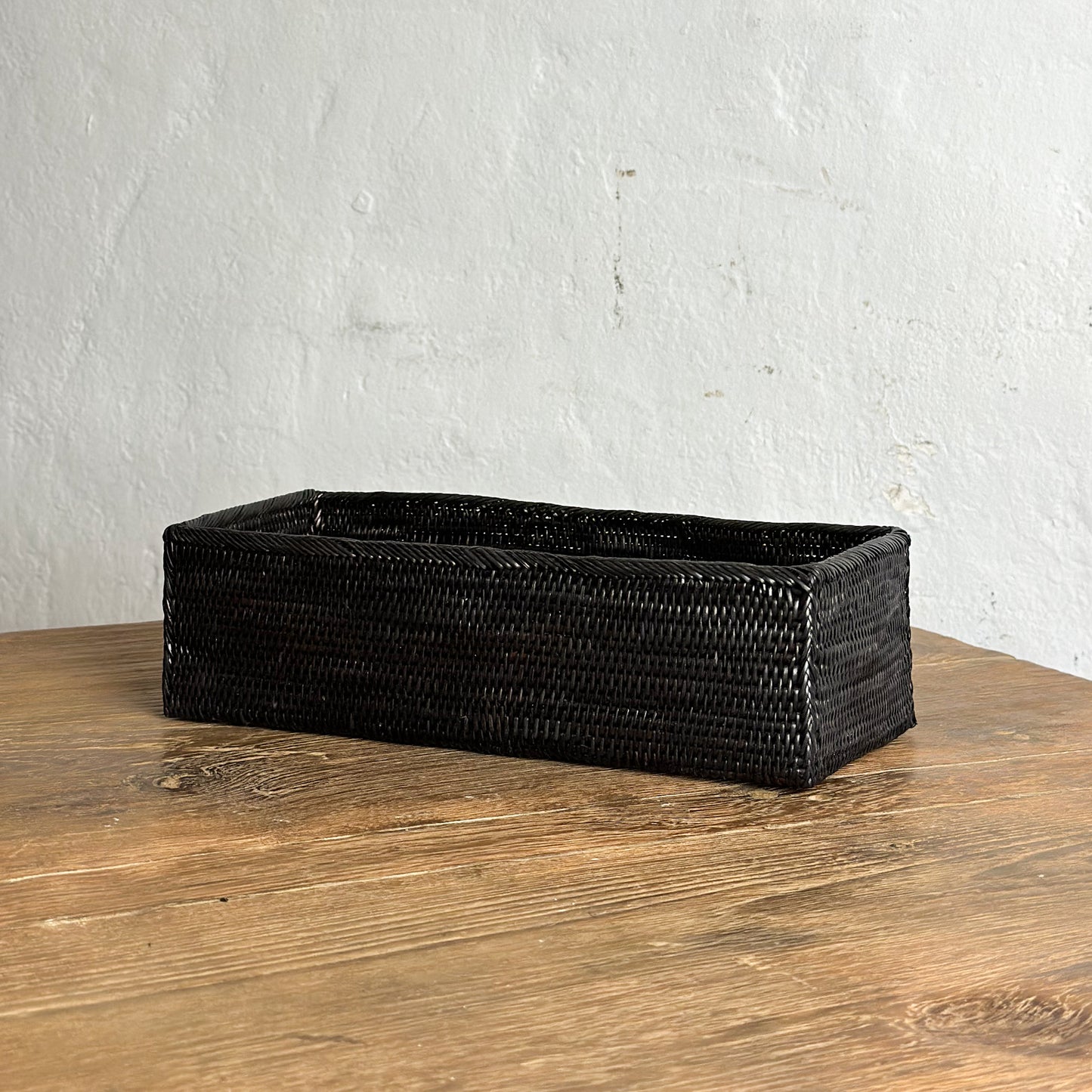 Simple Black Atta Box