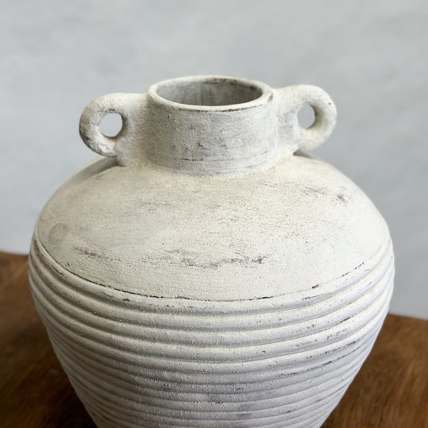 Ribbed Squat Terracotta Pot
