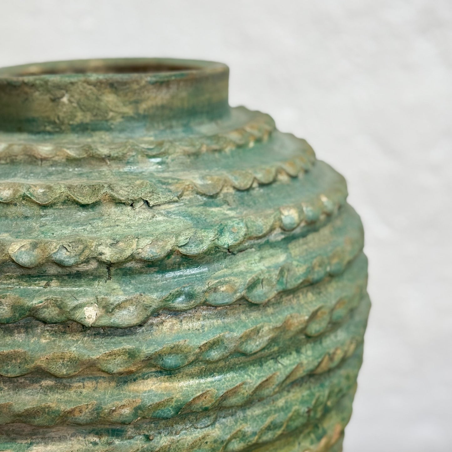 Stippled Ribbed Green Terracotta Pot