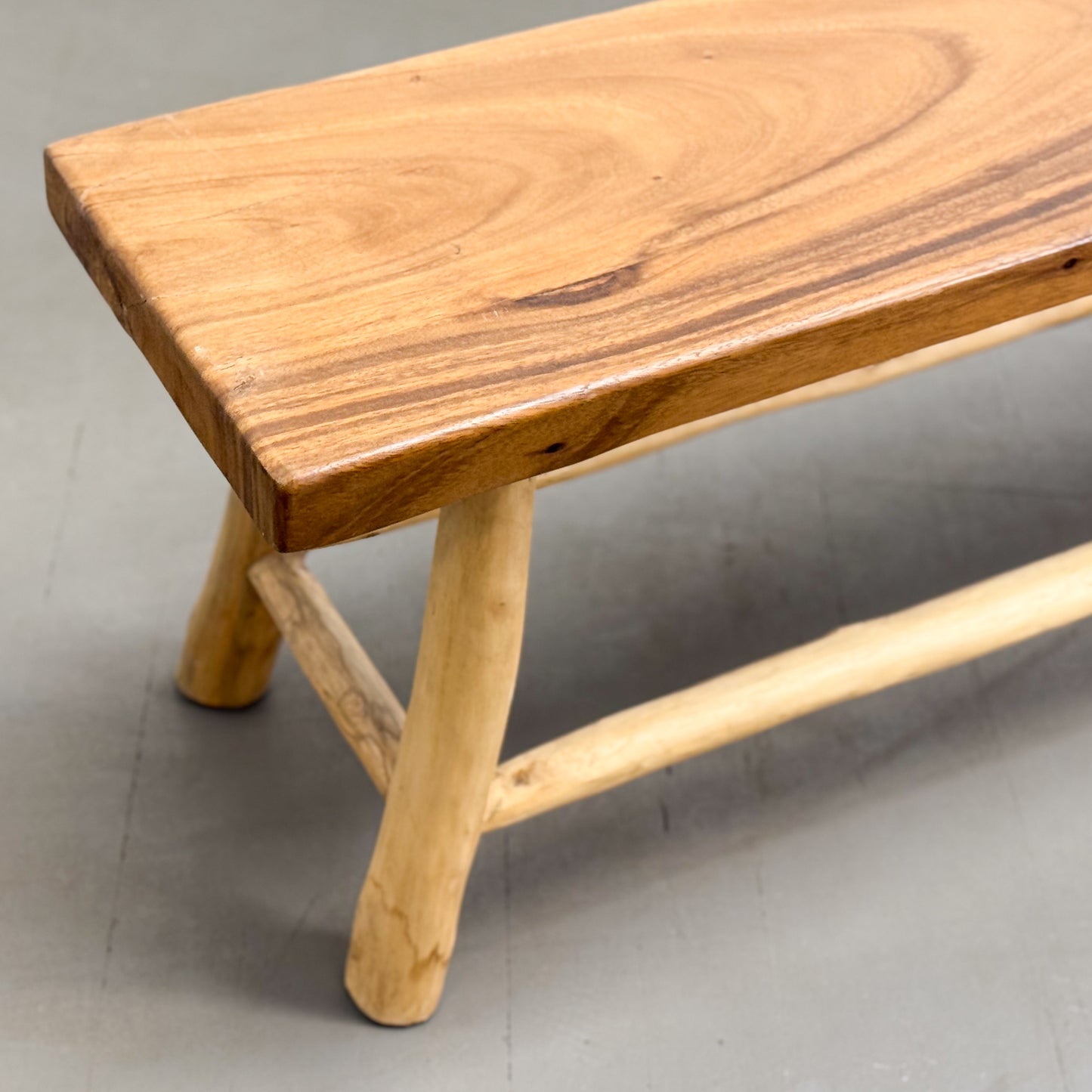 Branch Brace Suar Wood Bench