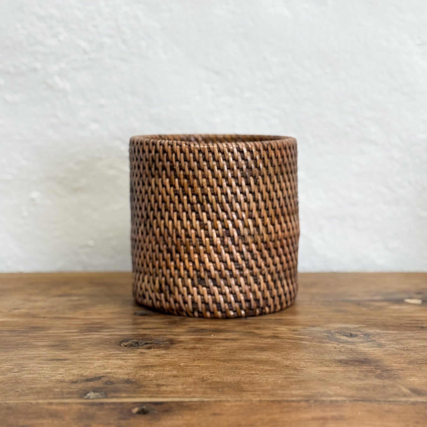 Round Rattan Container