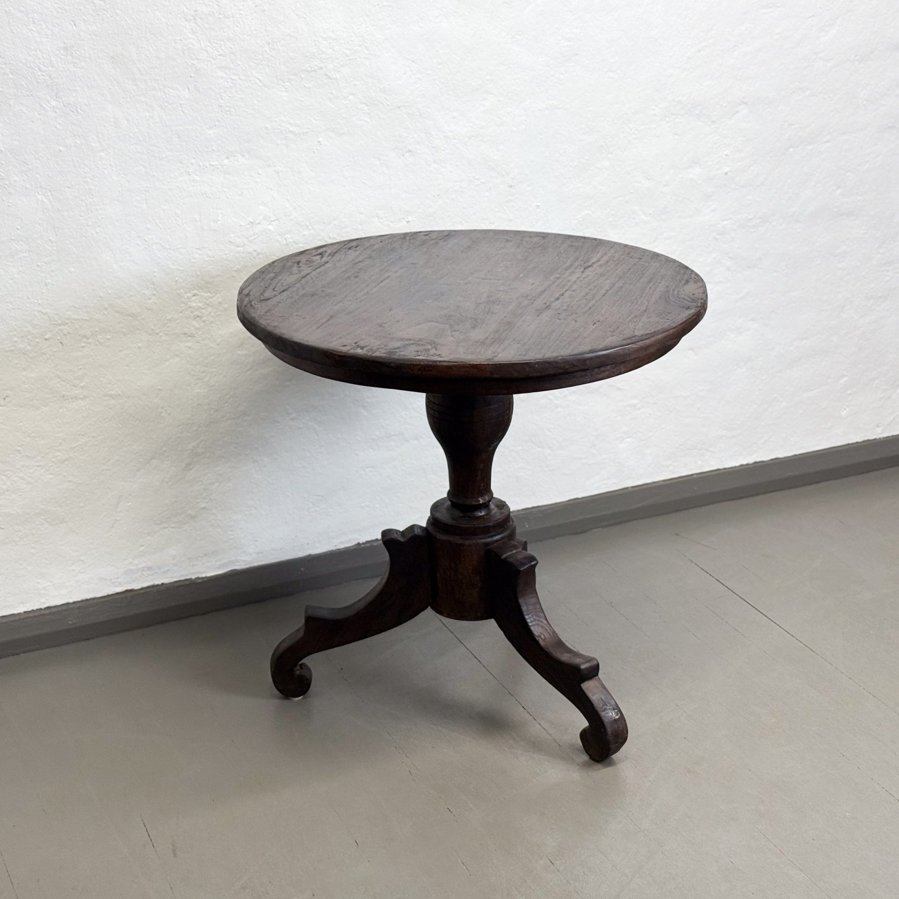 Round Vintage Pedestal Table