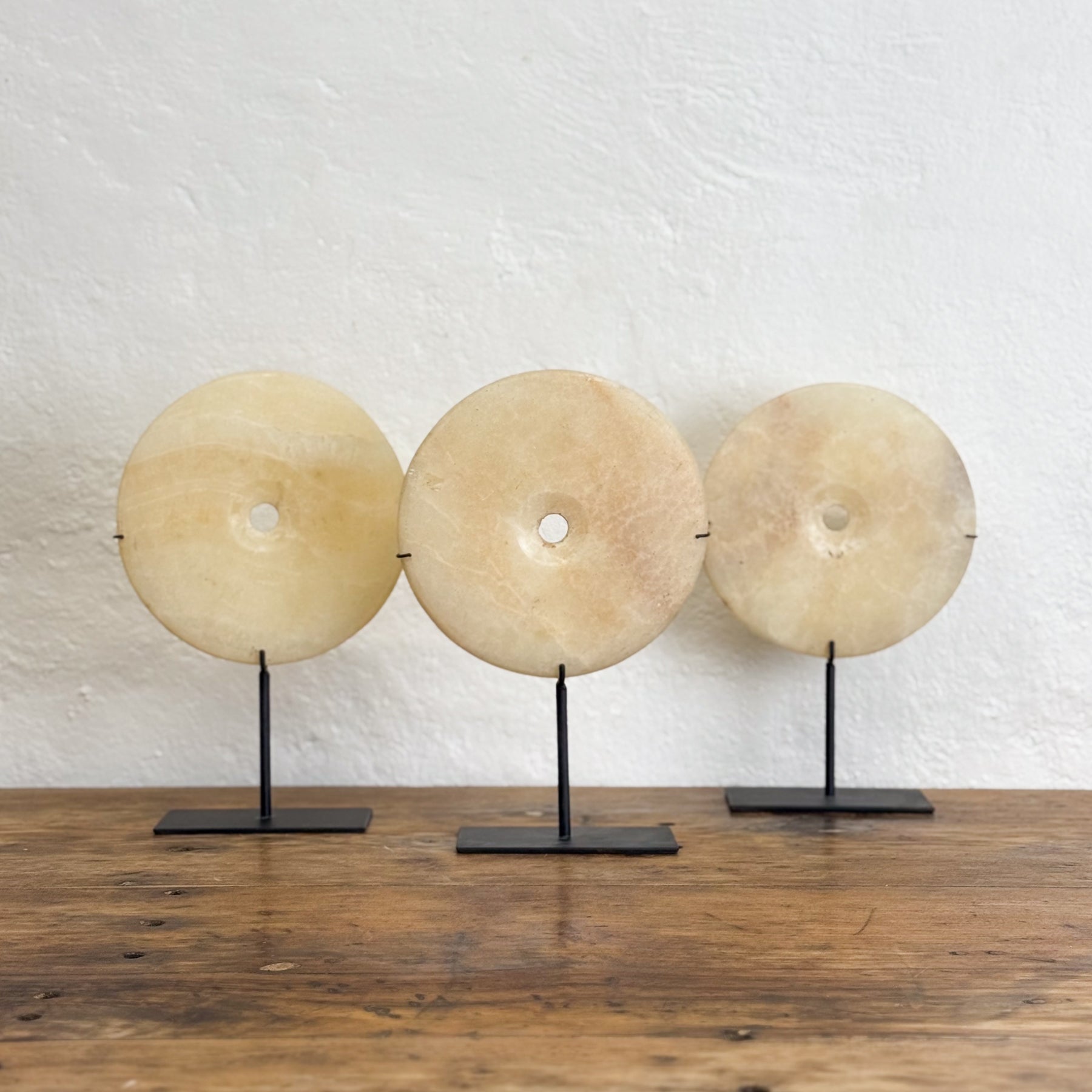 Small Onyx Disc on Stand