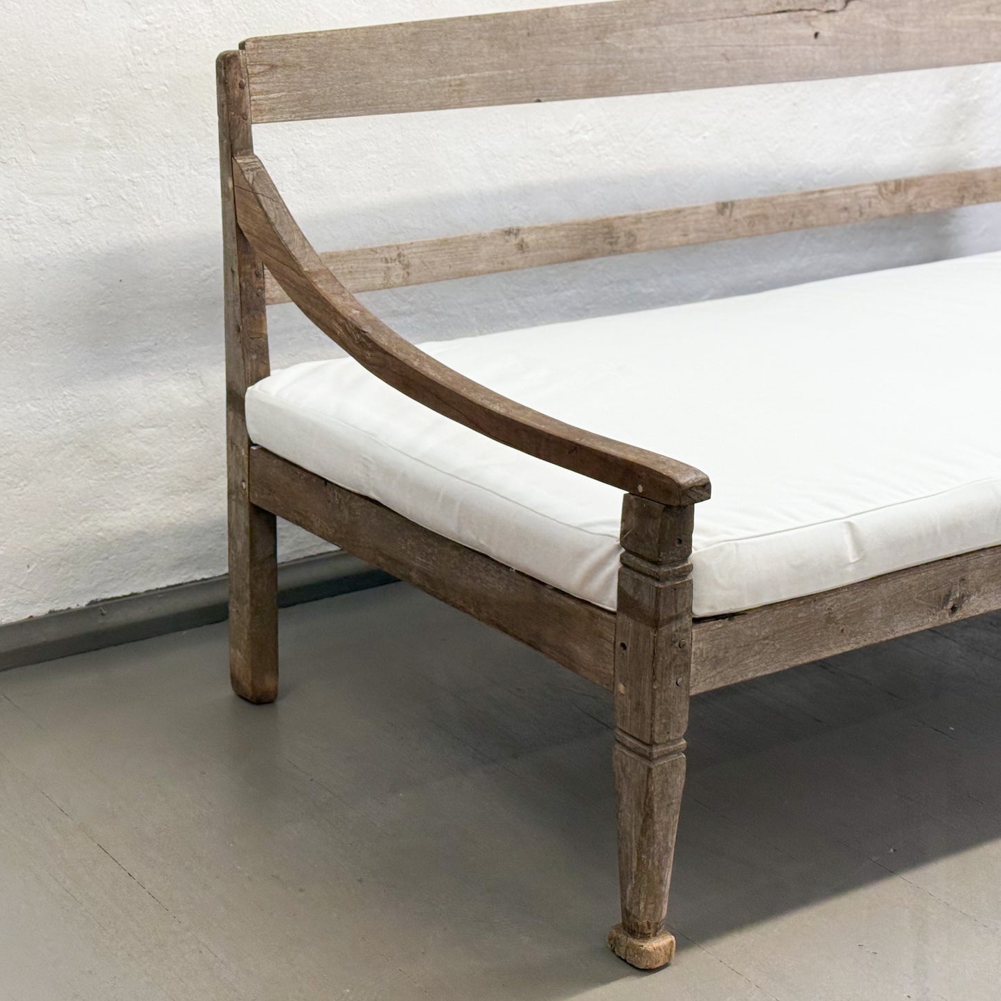 Simple Vintage Teak Daybed