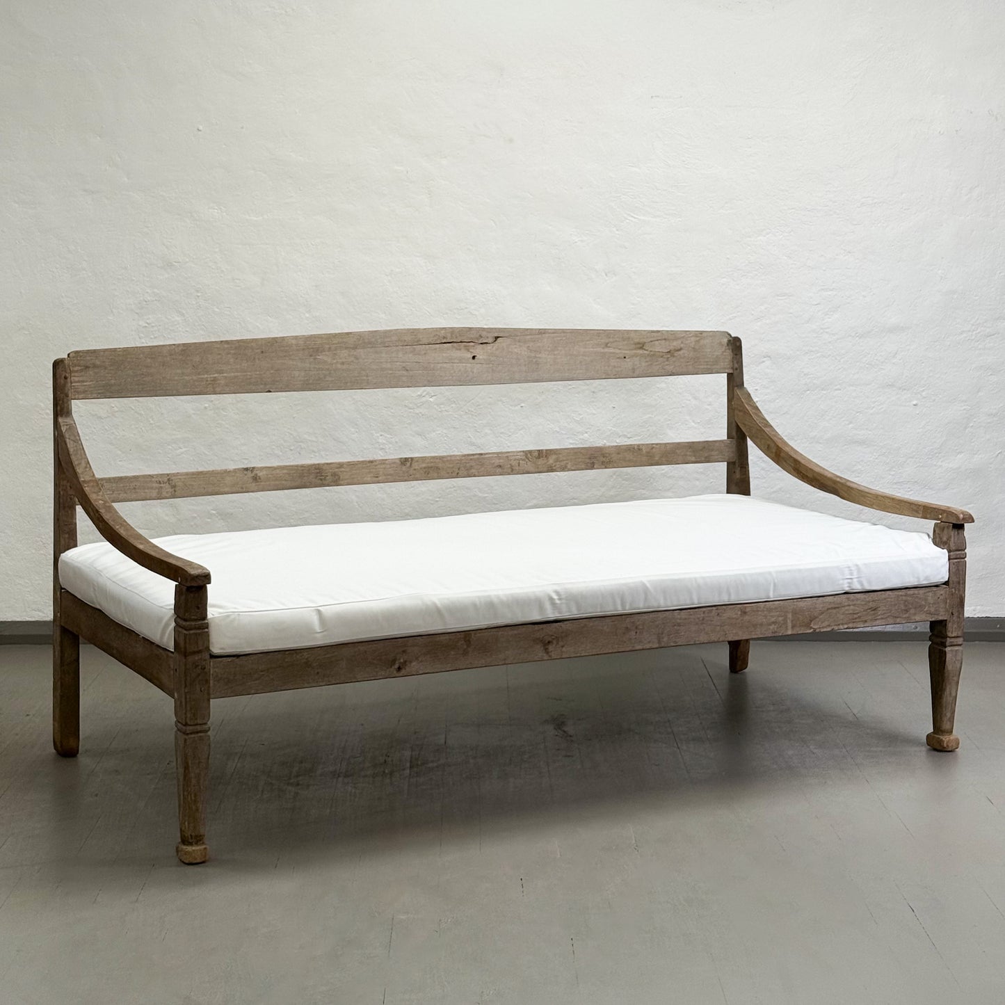 Simple Vintage Teak Daybed
