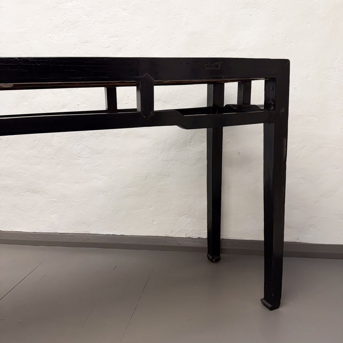 Vintage Chinese Black Timber Console Table