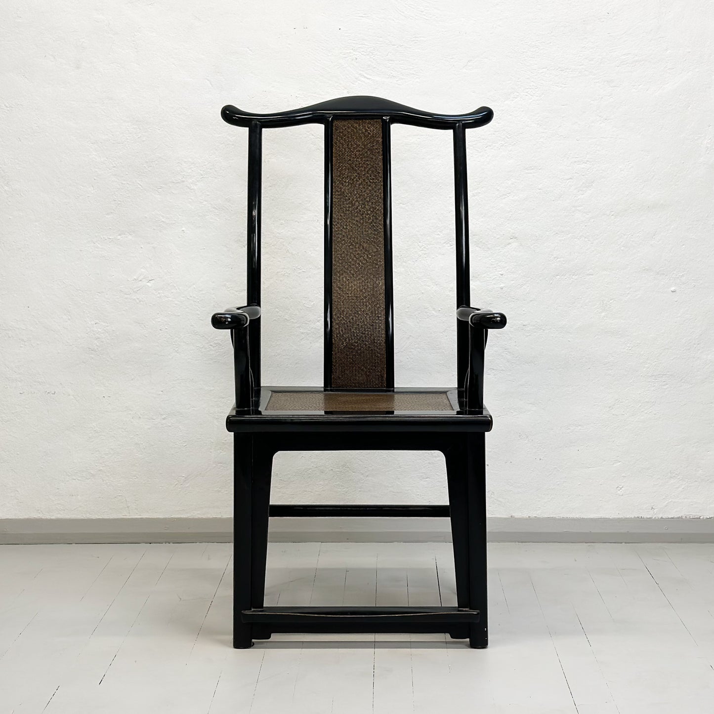 Vintage Northern Style Official Chair