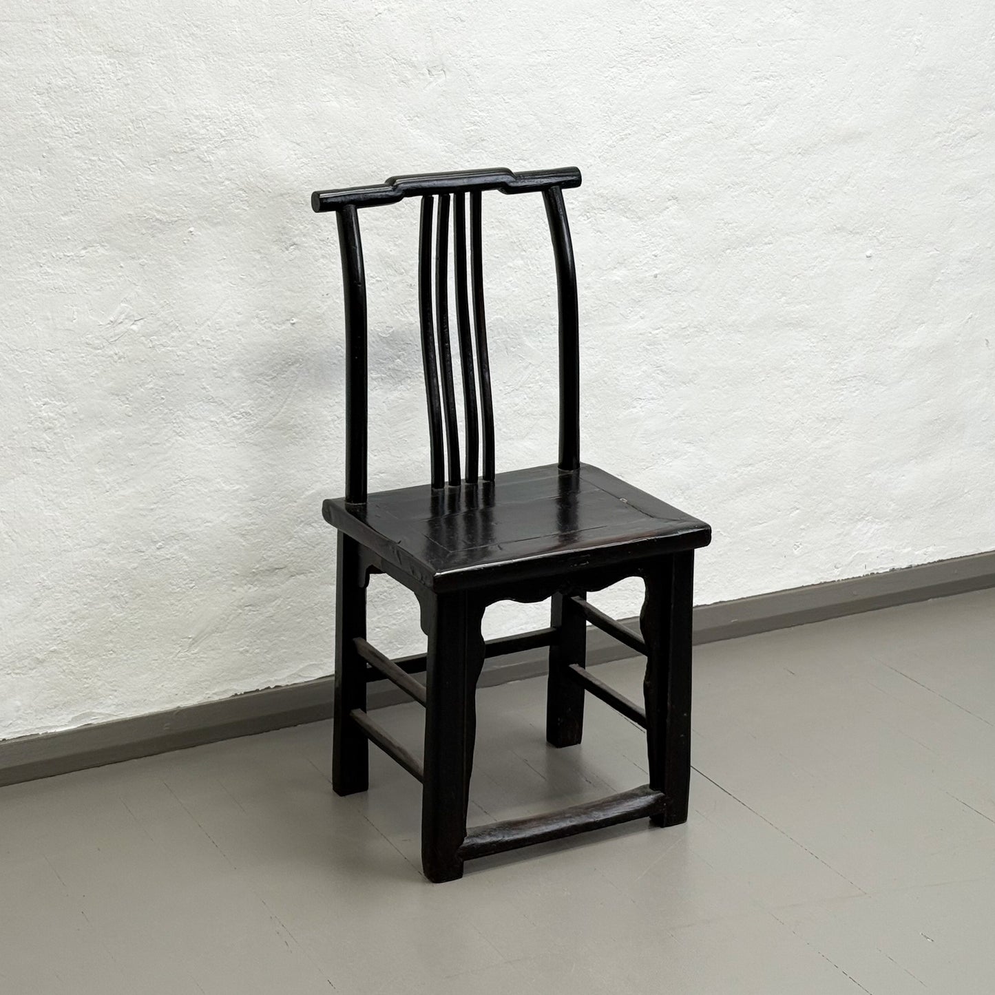 Southern Style Armless Lacquered Chair