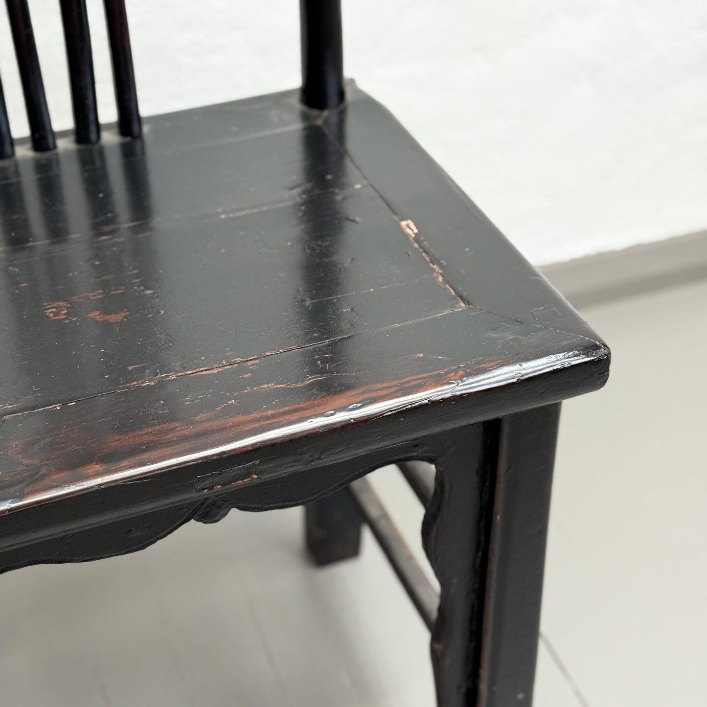 Southern Style Armless Lacquered Chair