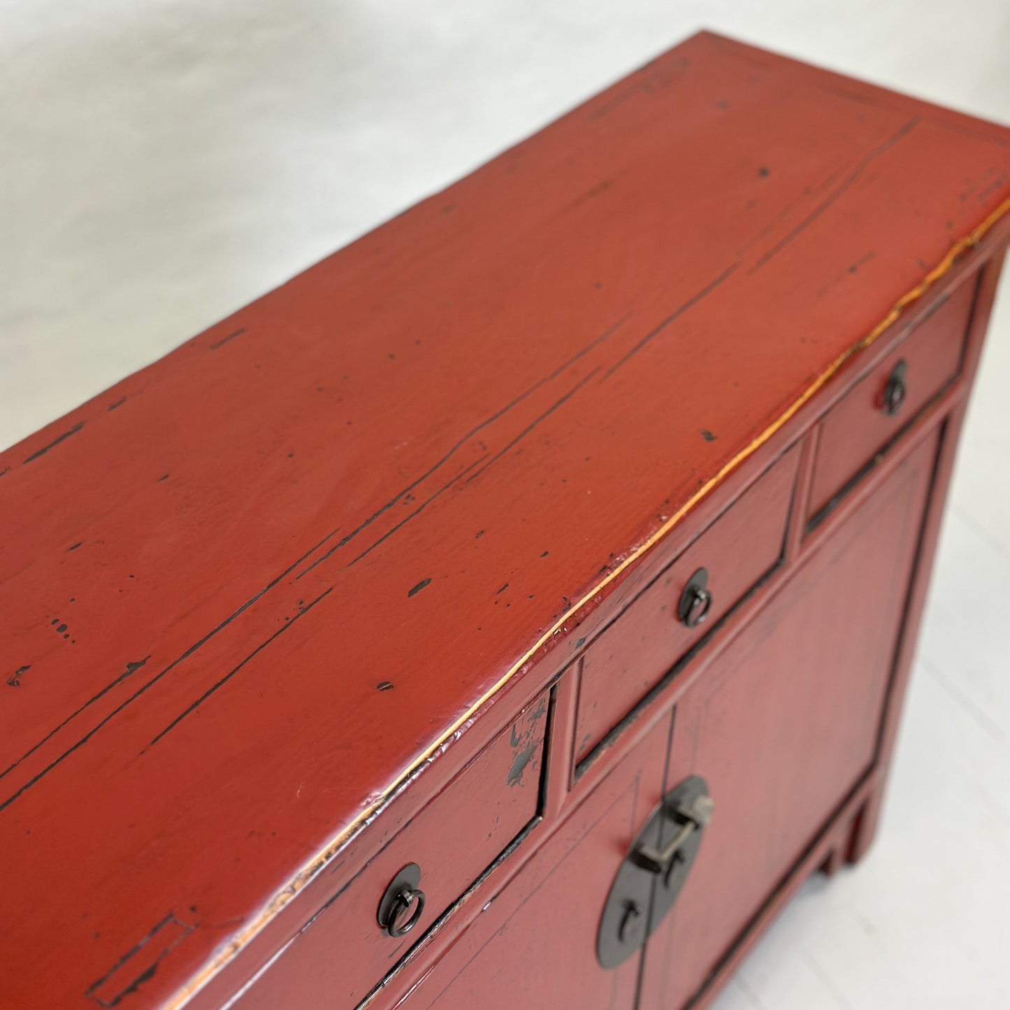 3 Drawer Beijing Cabinet