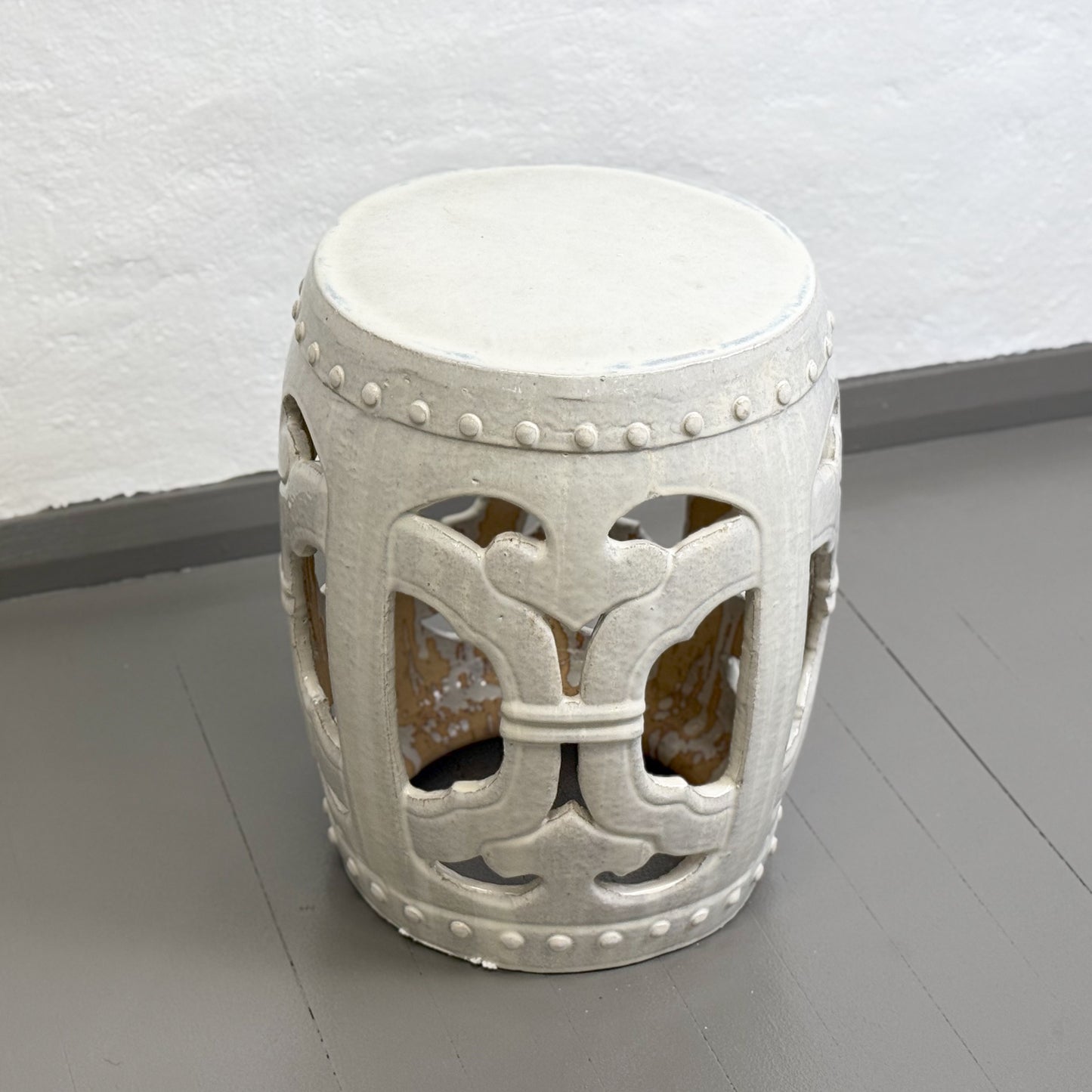 Round Ceramic Fret Stool