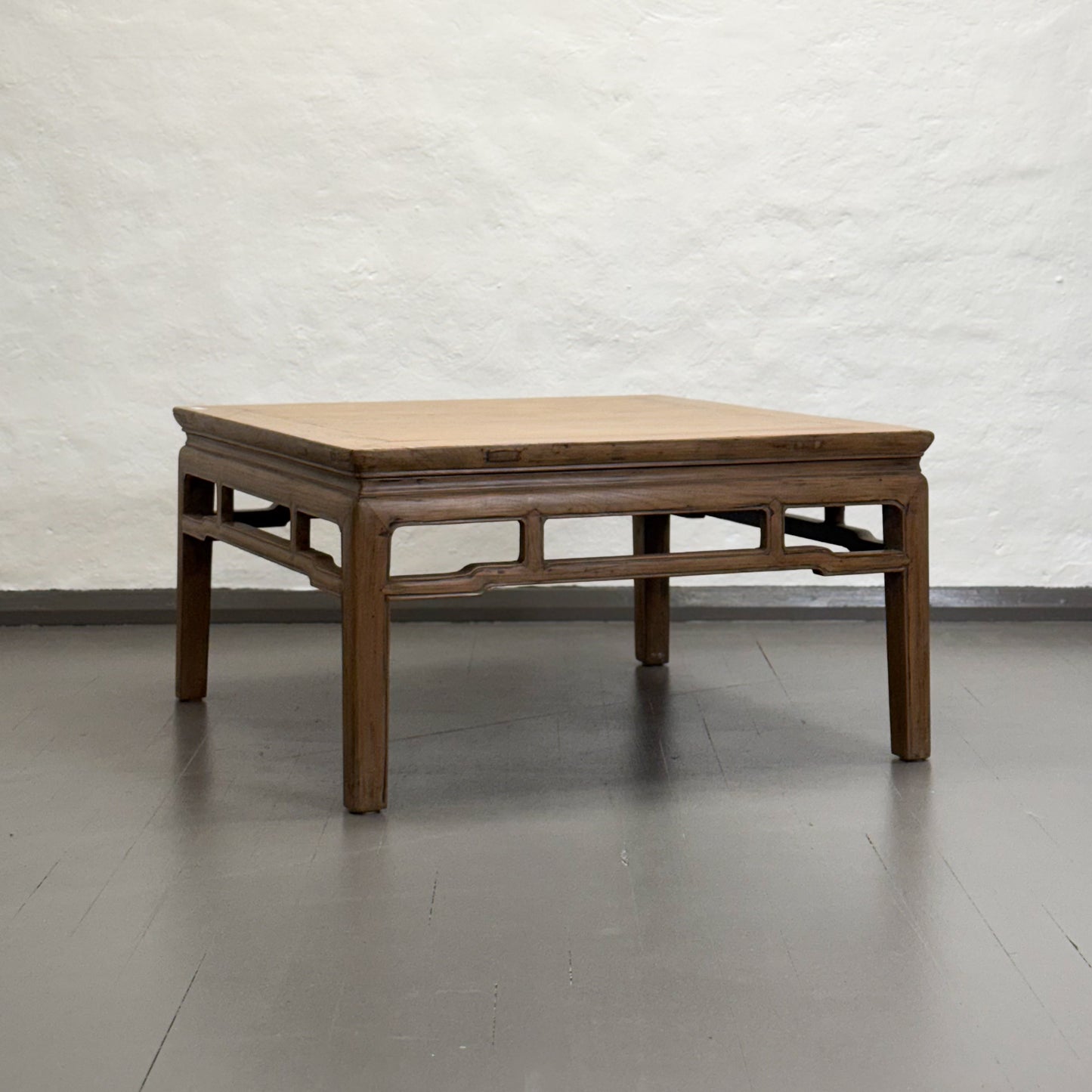 C17859-China-Chinese-Vintage-Raw-Natural-Elm-Square-Coffee-Table.1