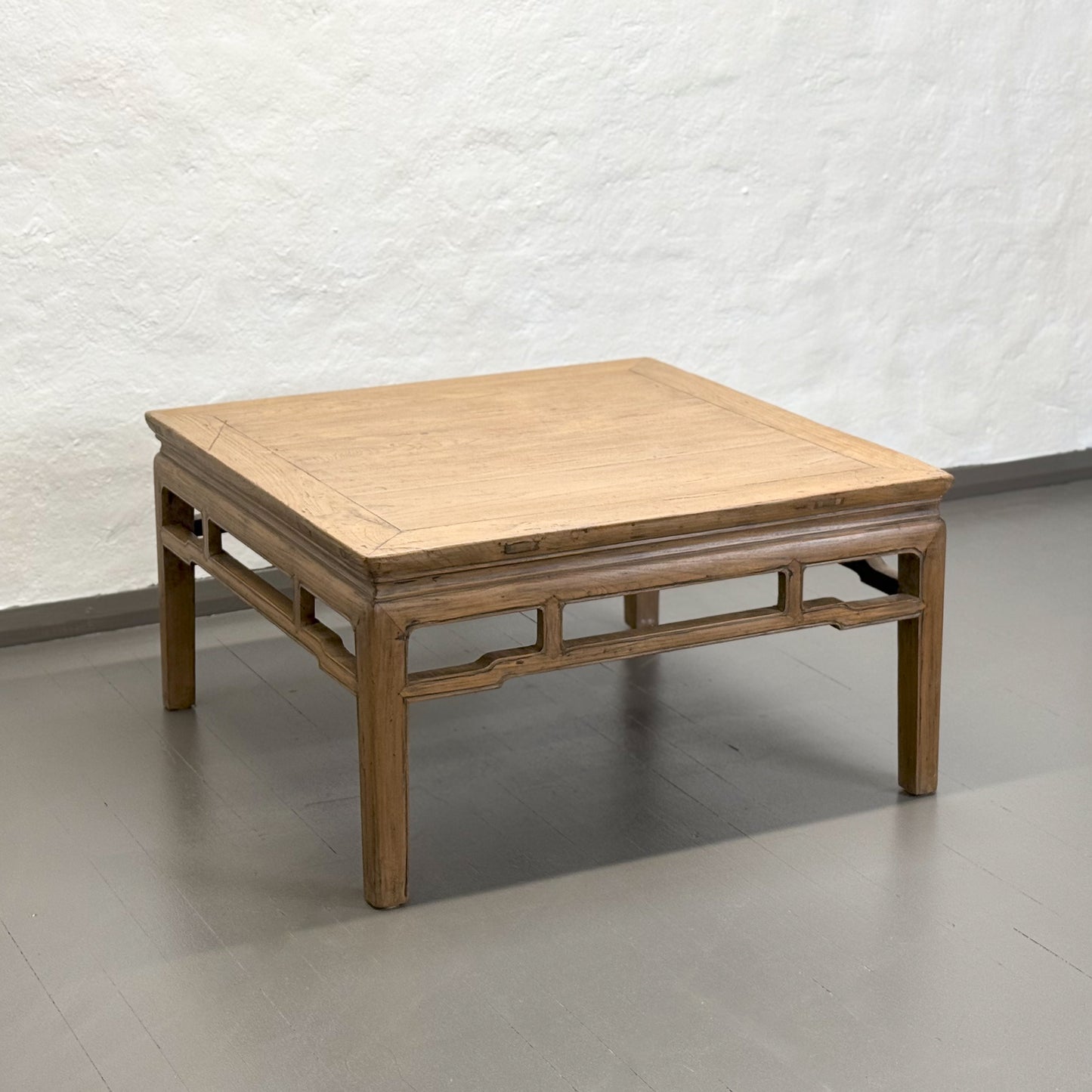 C17859-China-Chinese-Vintage-Raw-Natural-Elm-Square-Coffee-Table.3