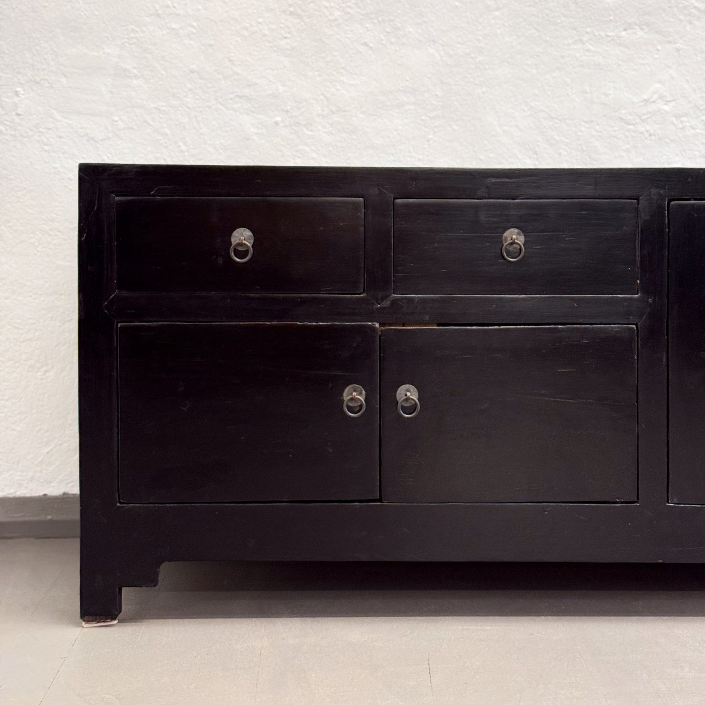 Low 6 Door Cabinet