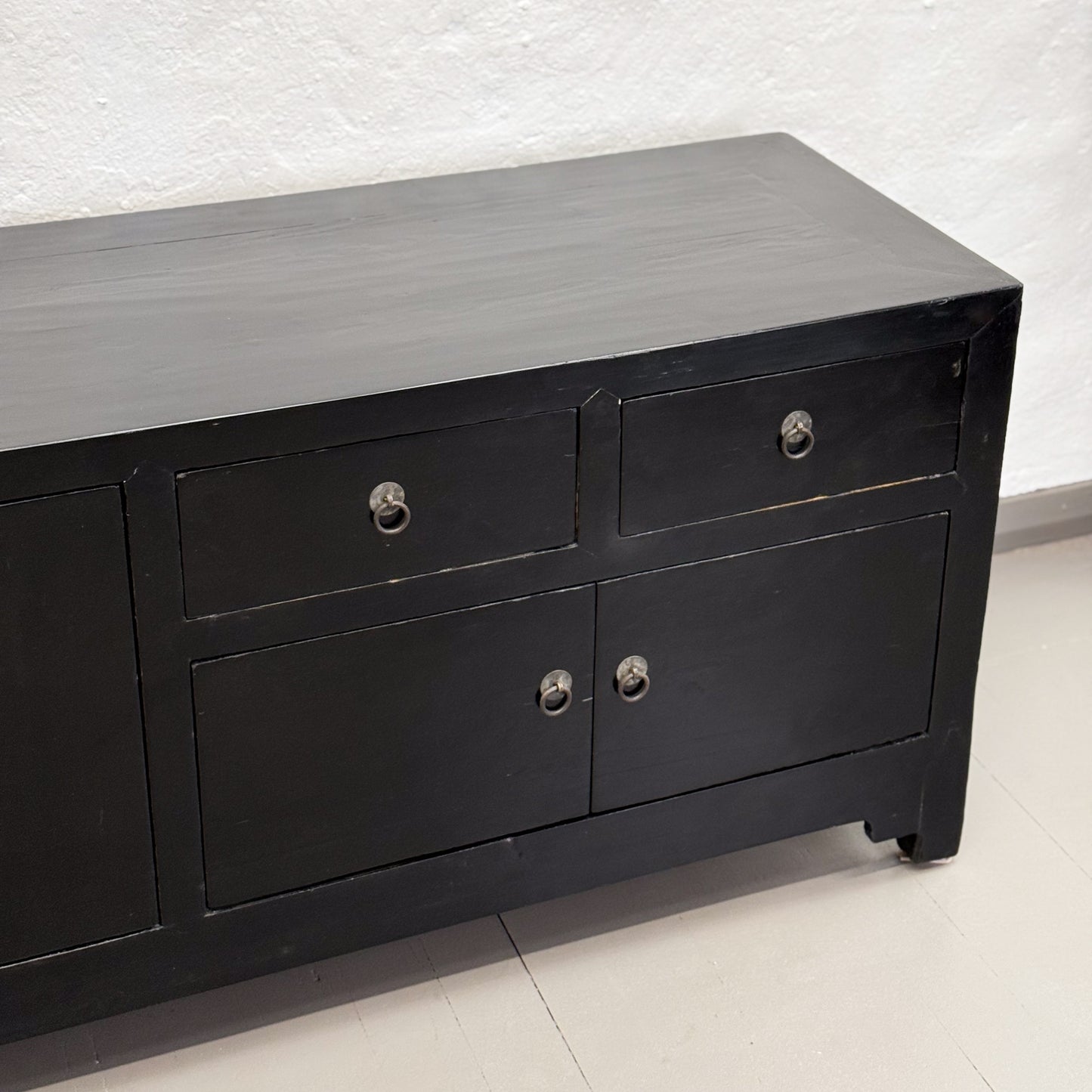 Low 6 Door Cabinet