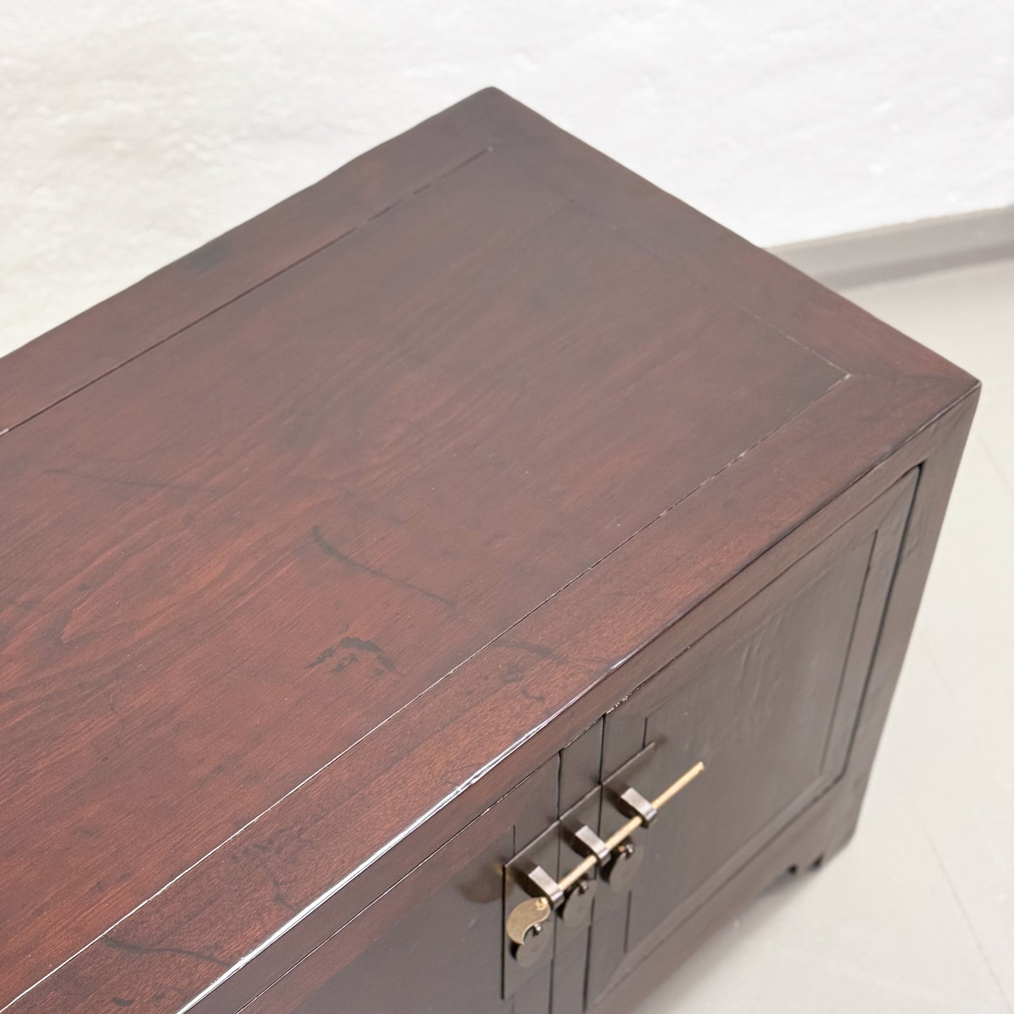 Low 4 Door Cabinet
