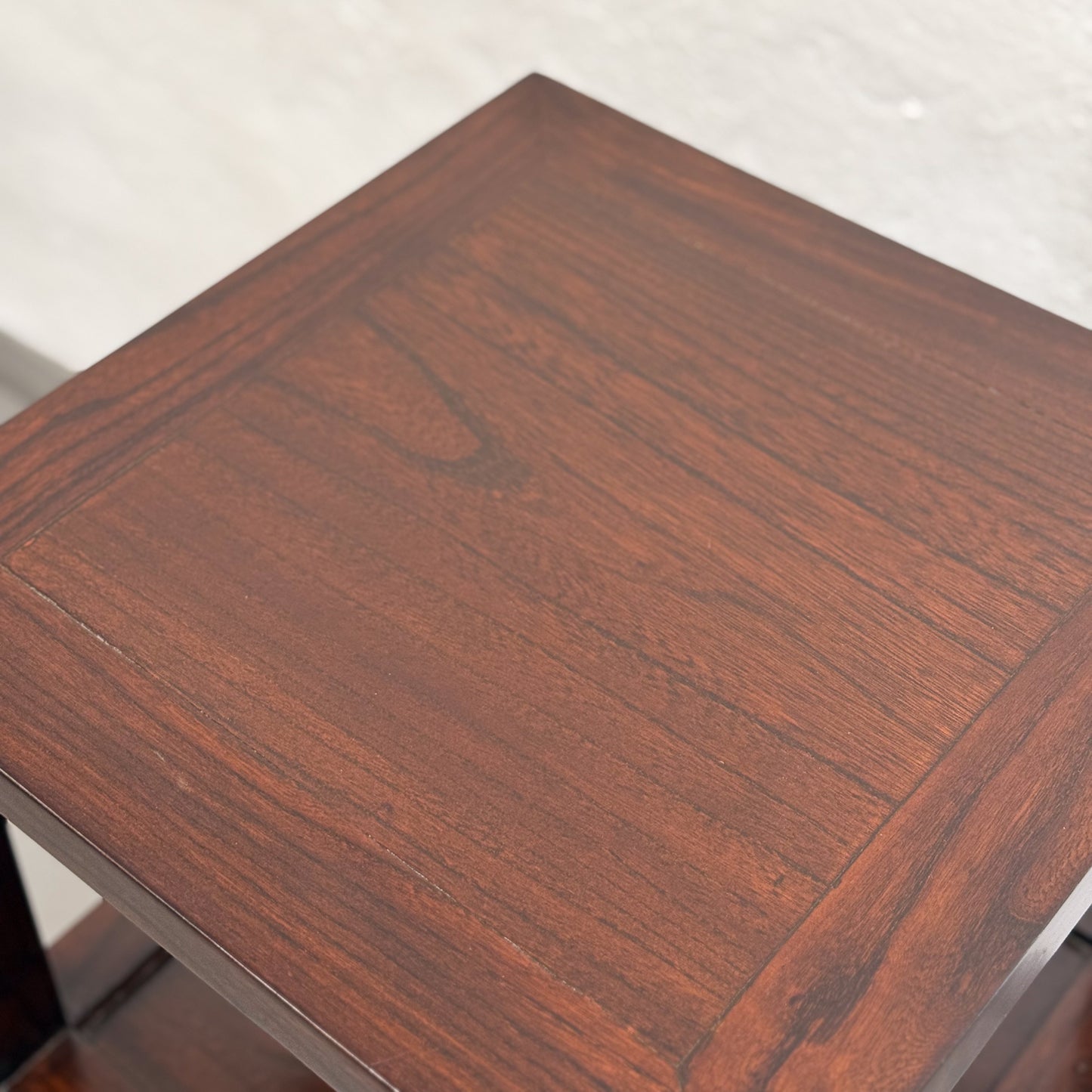 Vase Table with Drawer