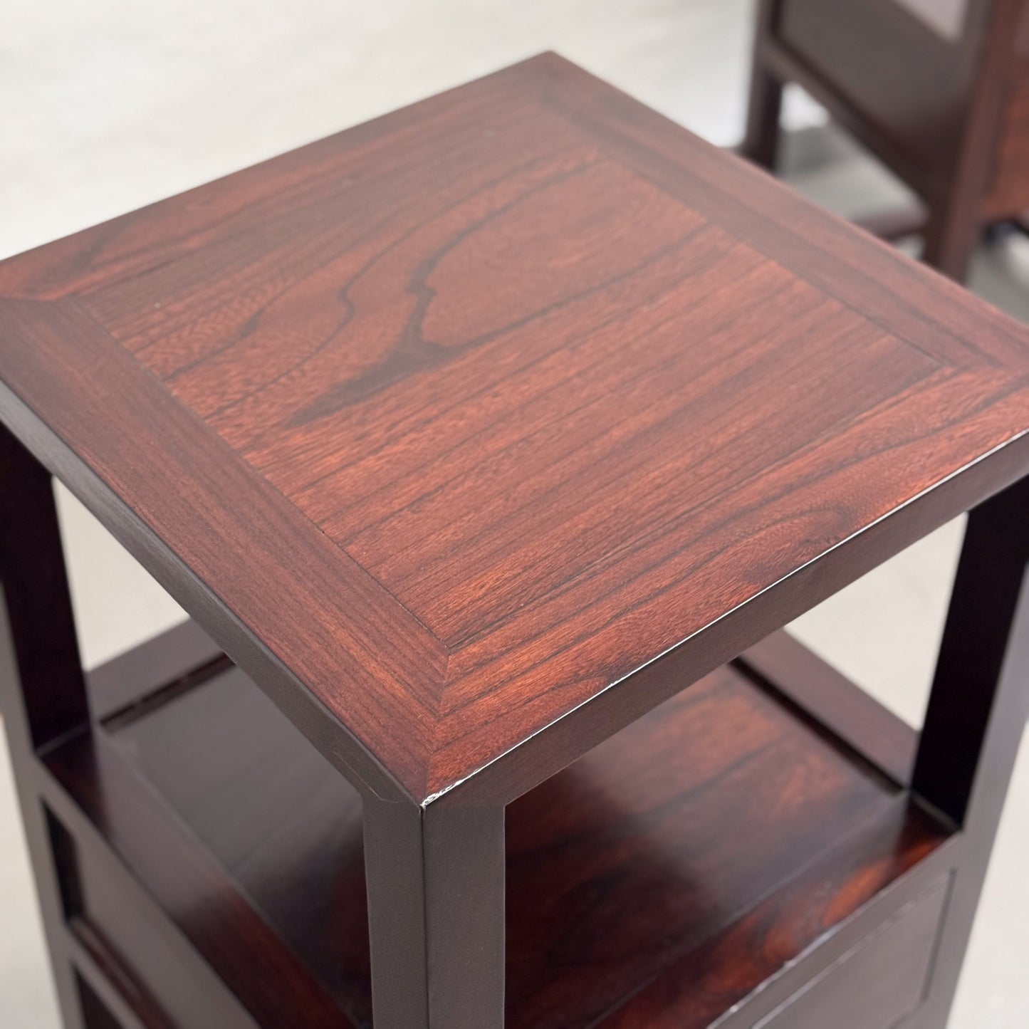 Vase Table with Drawer