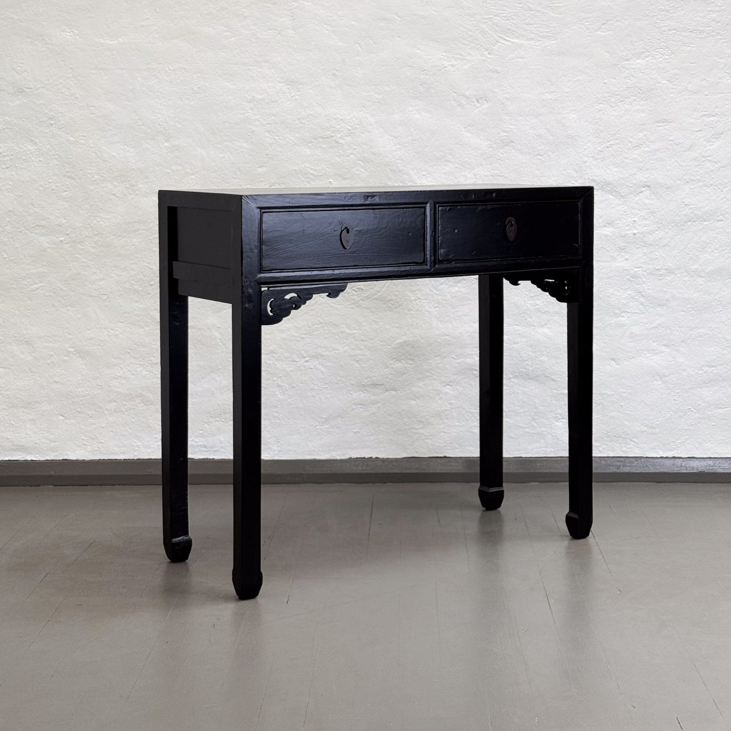 Vintage 2 Drawer Desk with Frieze