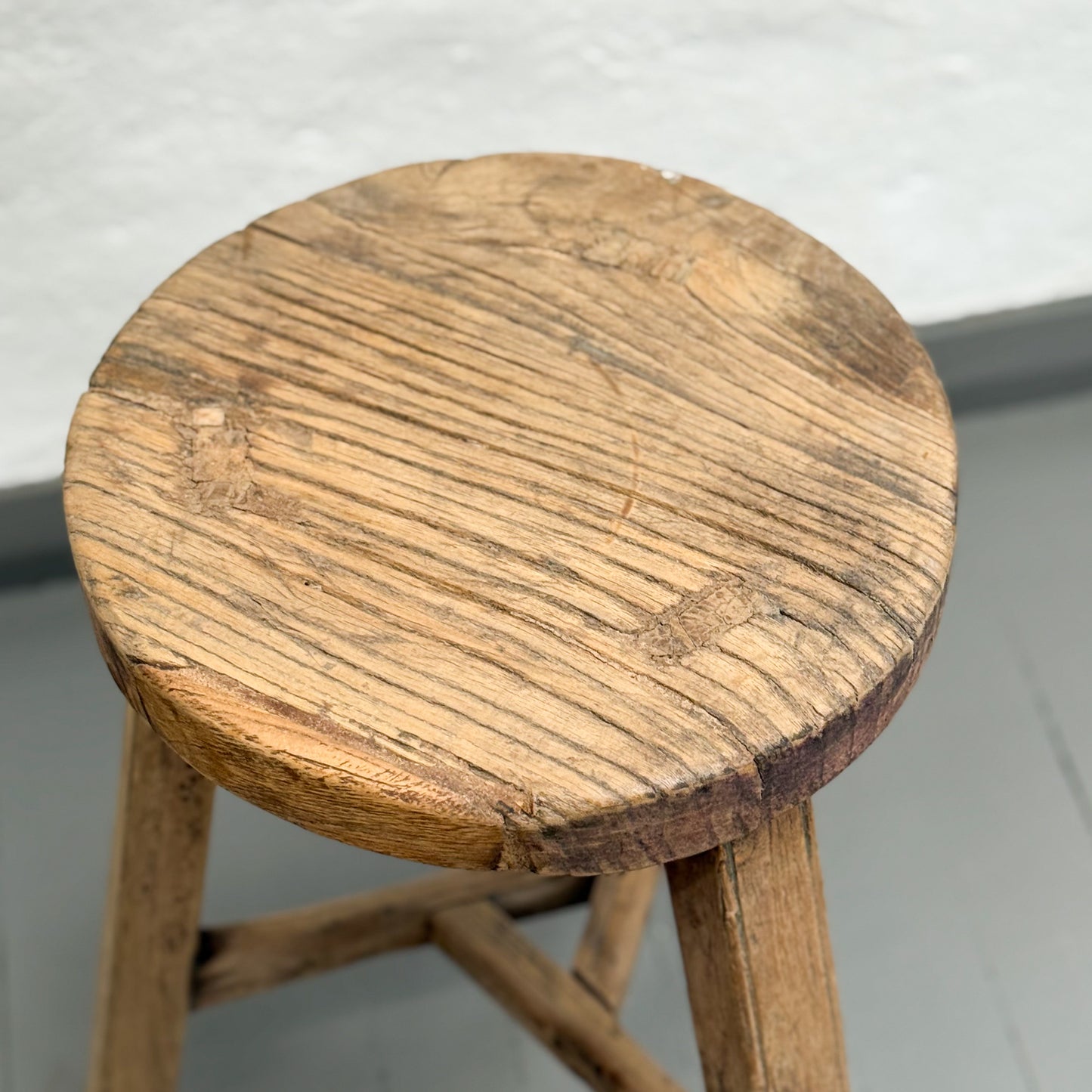 Round Workers Stool I