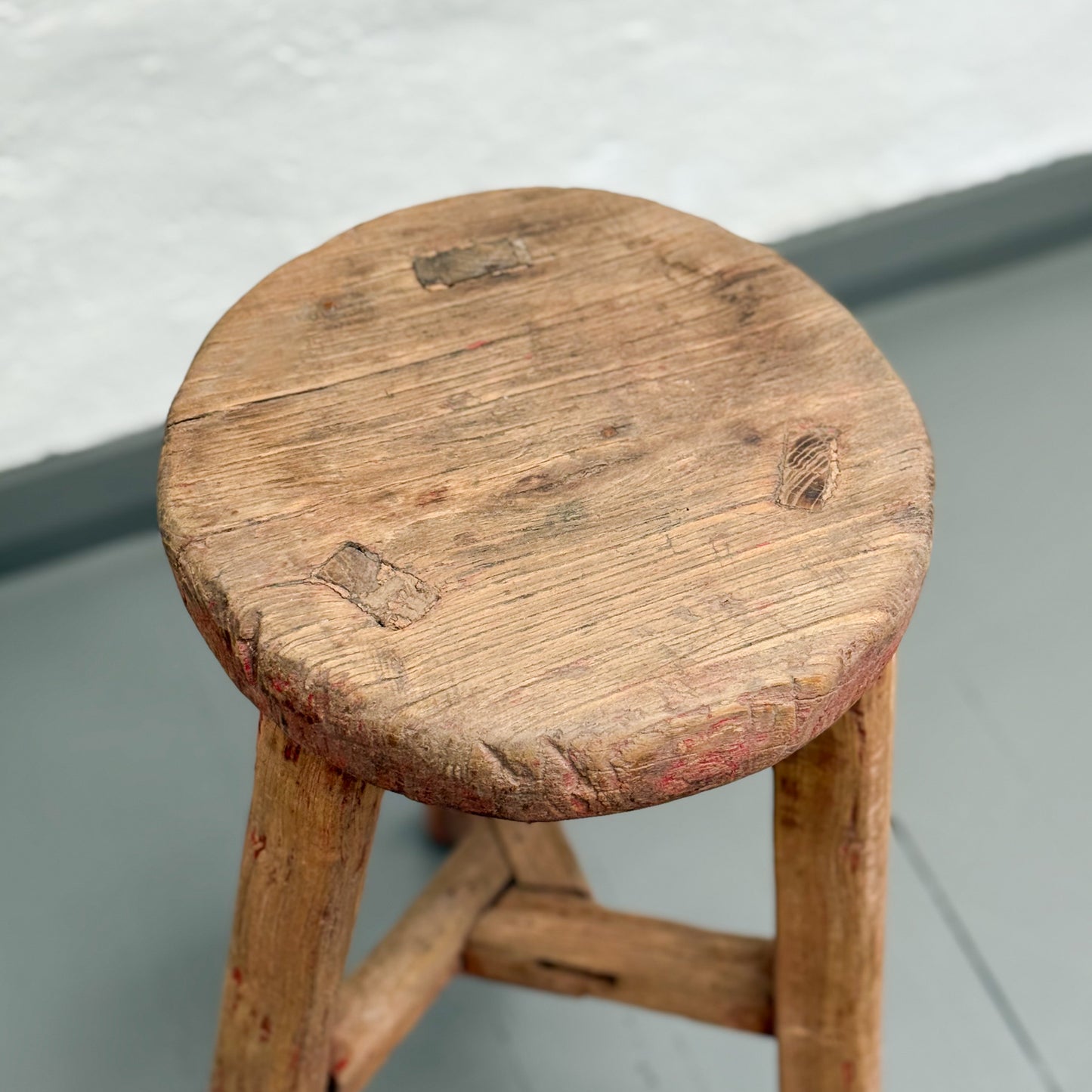 Round Workers Stool IV
