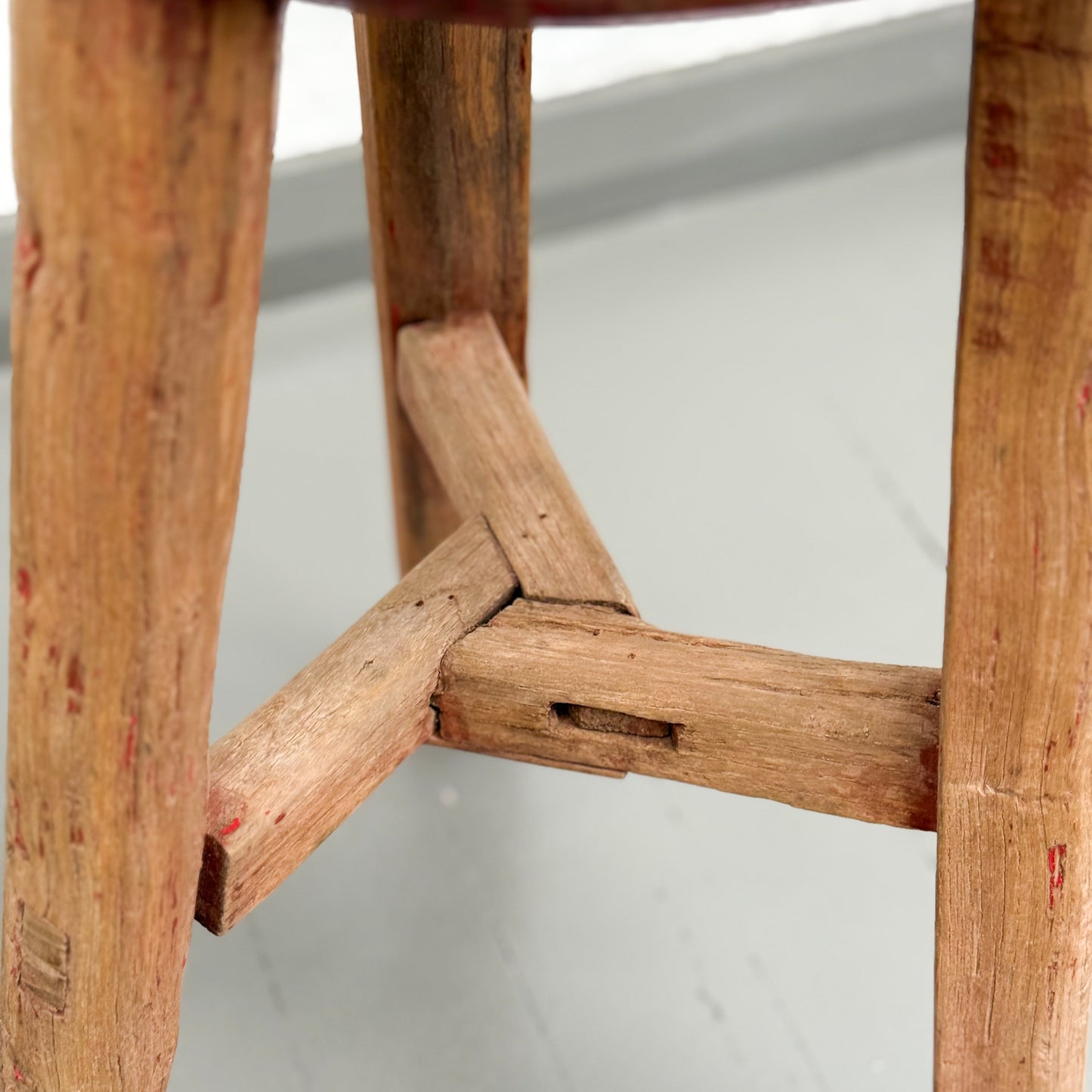 Round Workers Stool IV