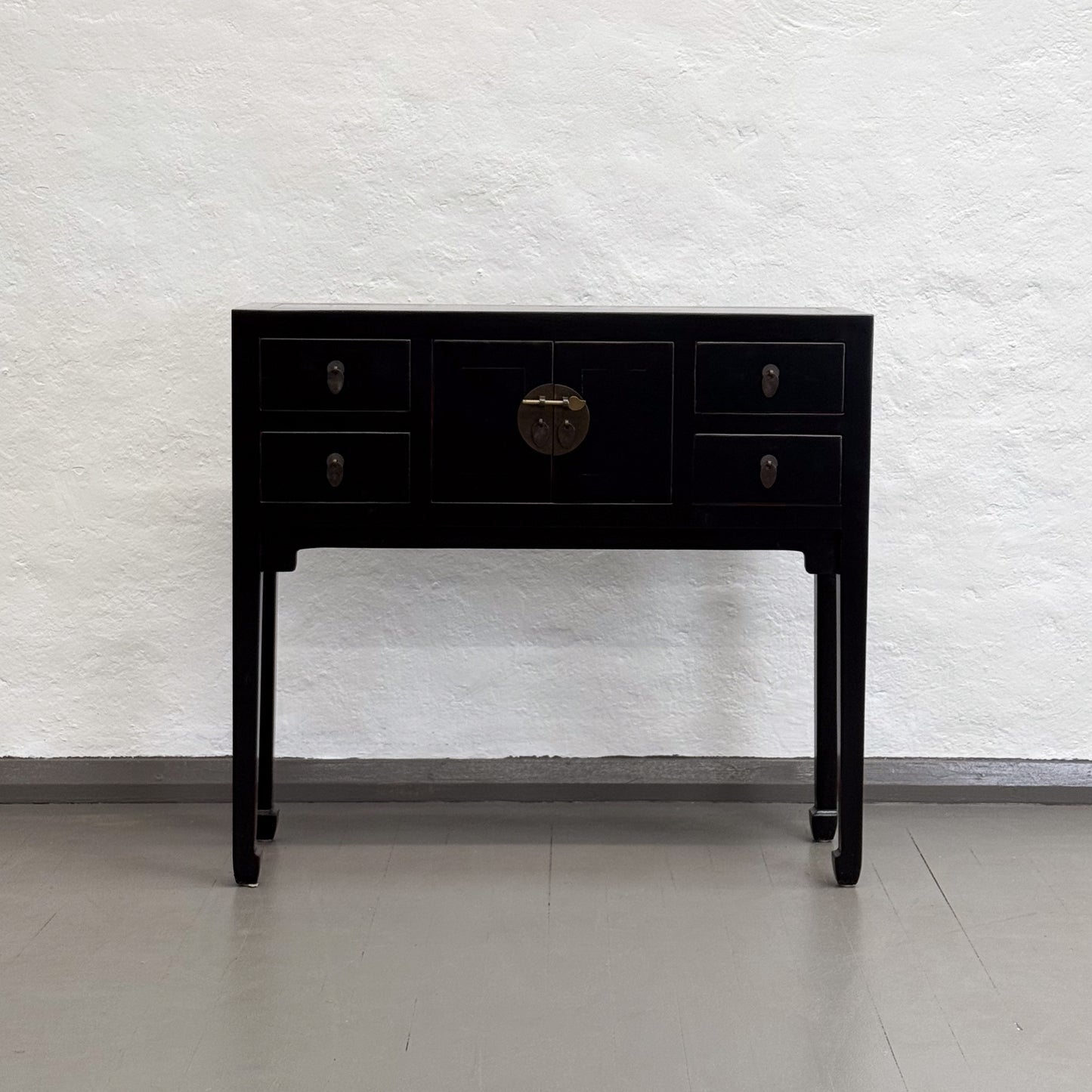 Black Kang Console Table