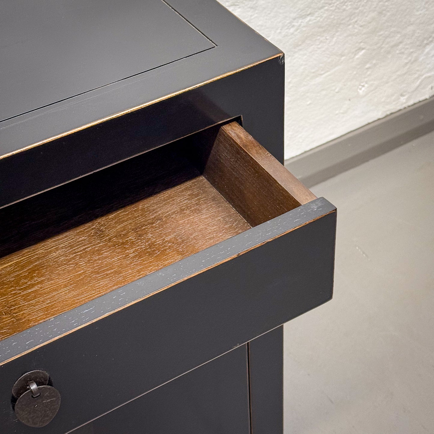 Single Drawer Black Lacquer Bedside Cabinet
