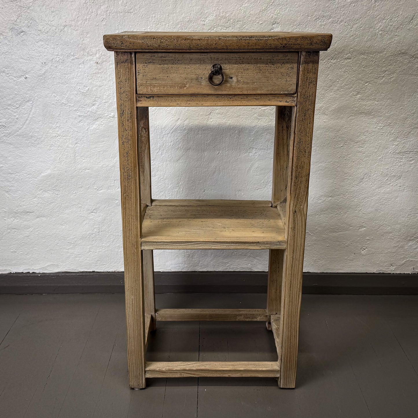 Vintage Elm Vase Table III