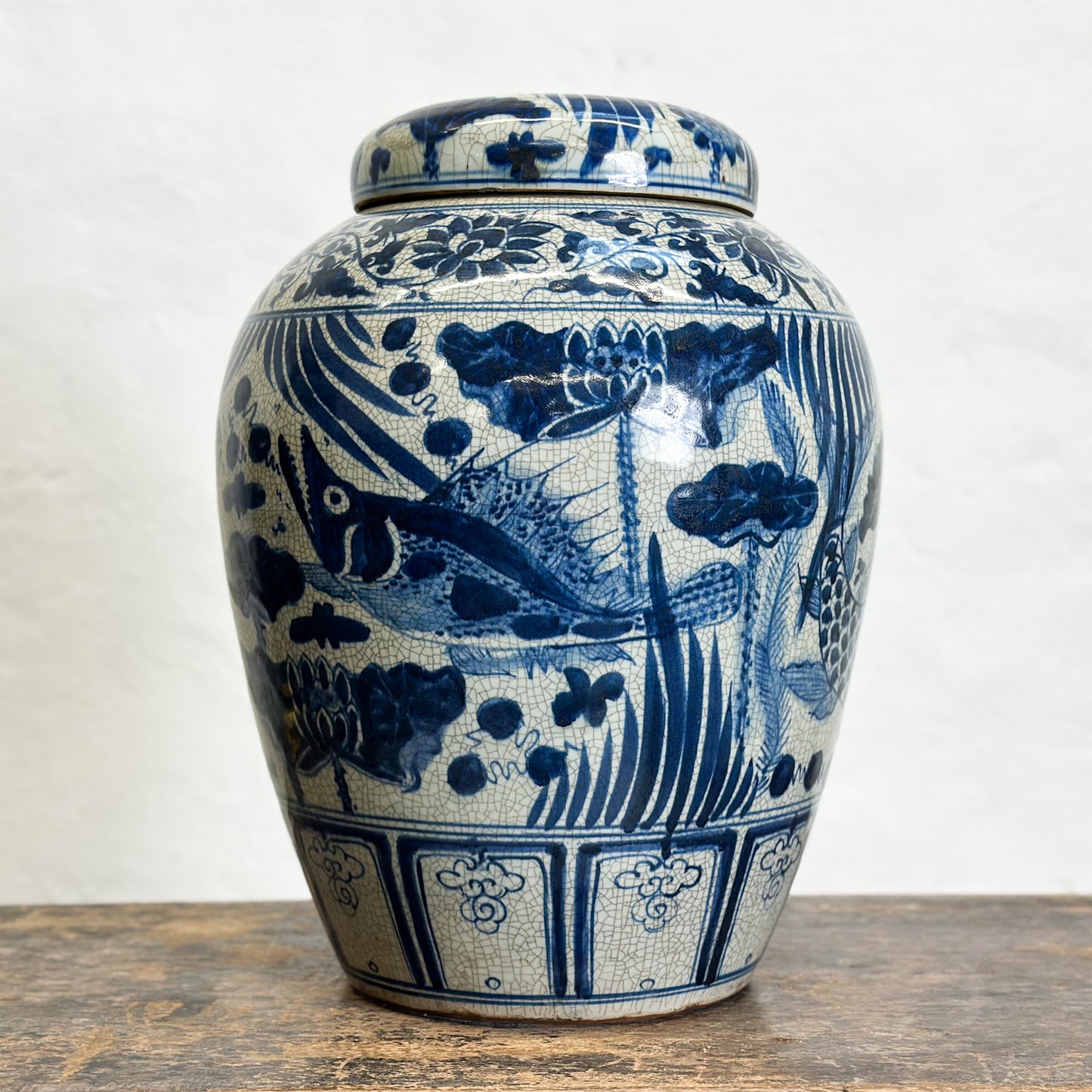 Large Fish Porcelain Melon Jar