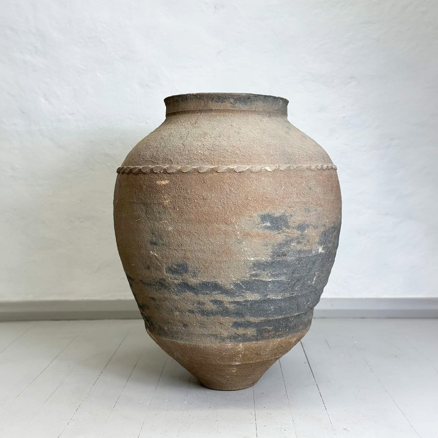 Antique Ribbed Odemis Turkish Jar