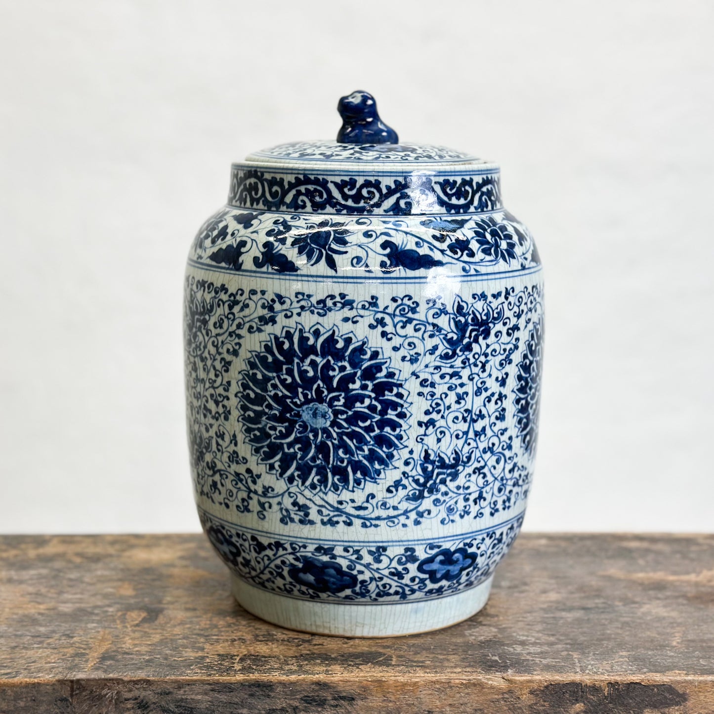 Chrysanthemum Porcelain Jar