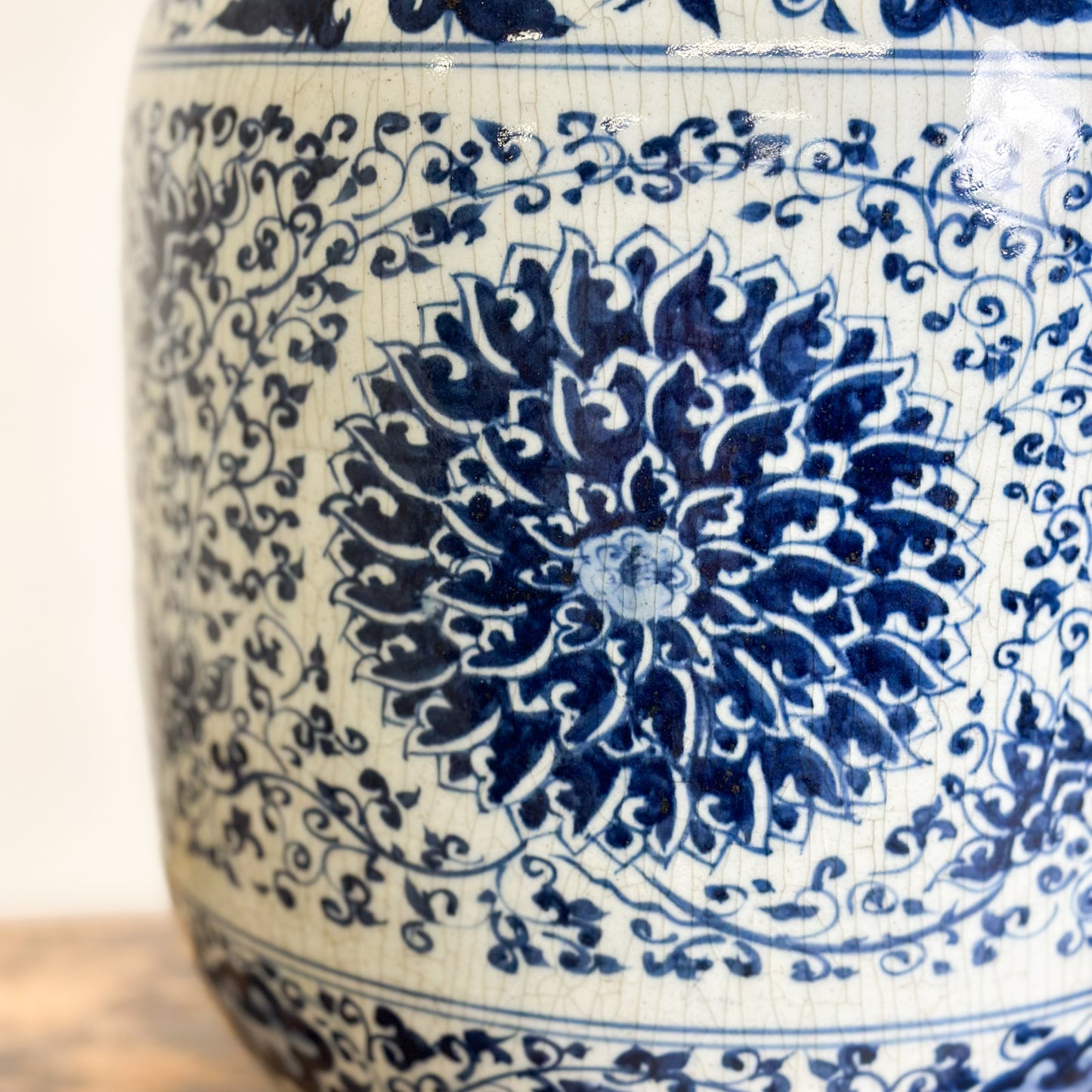 Chrysanthemum Porcelain Jar