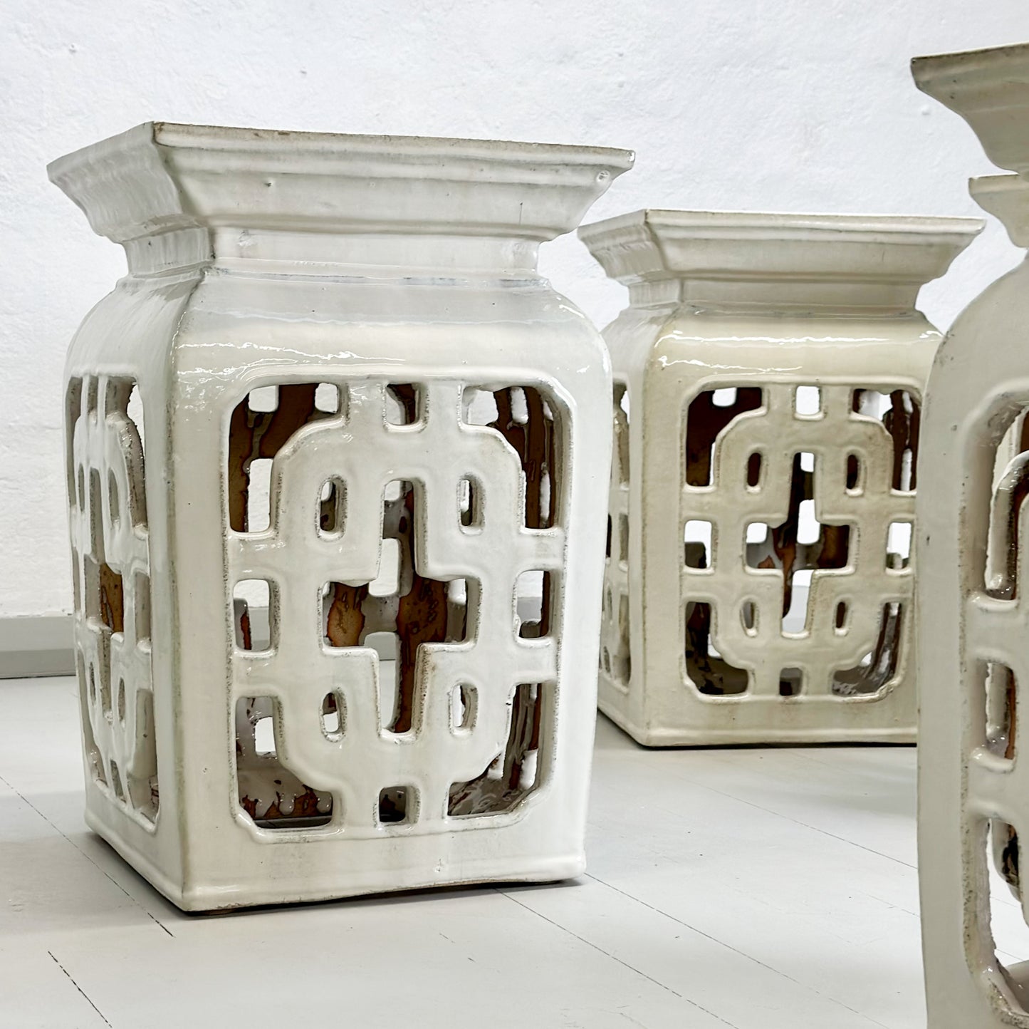 Square Porcelain Lattice Stool