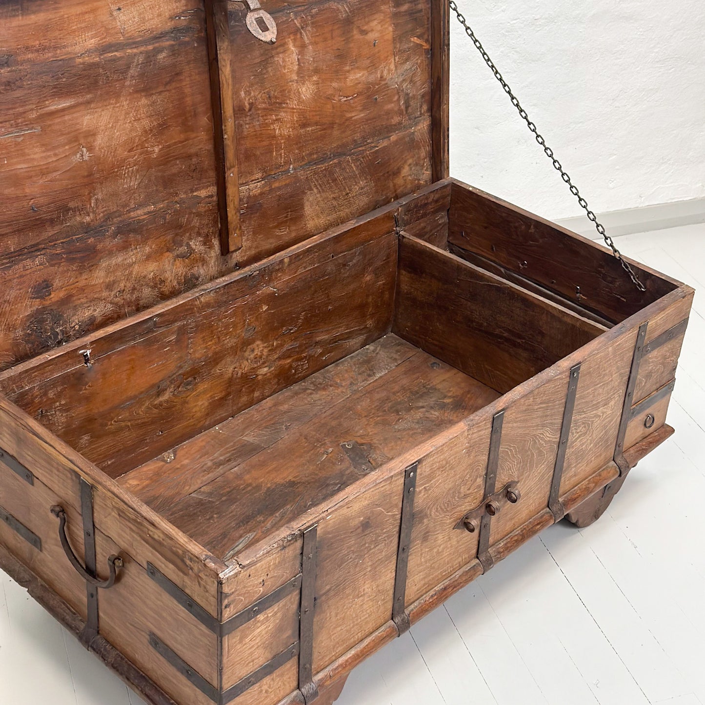 Vintage Teak Coffee Box Trunk