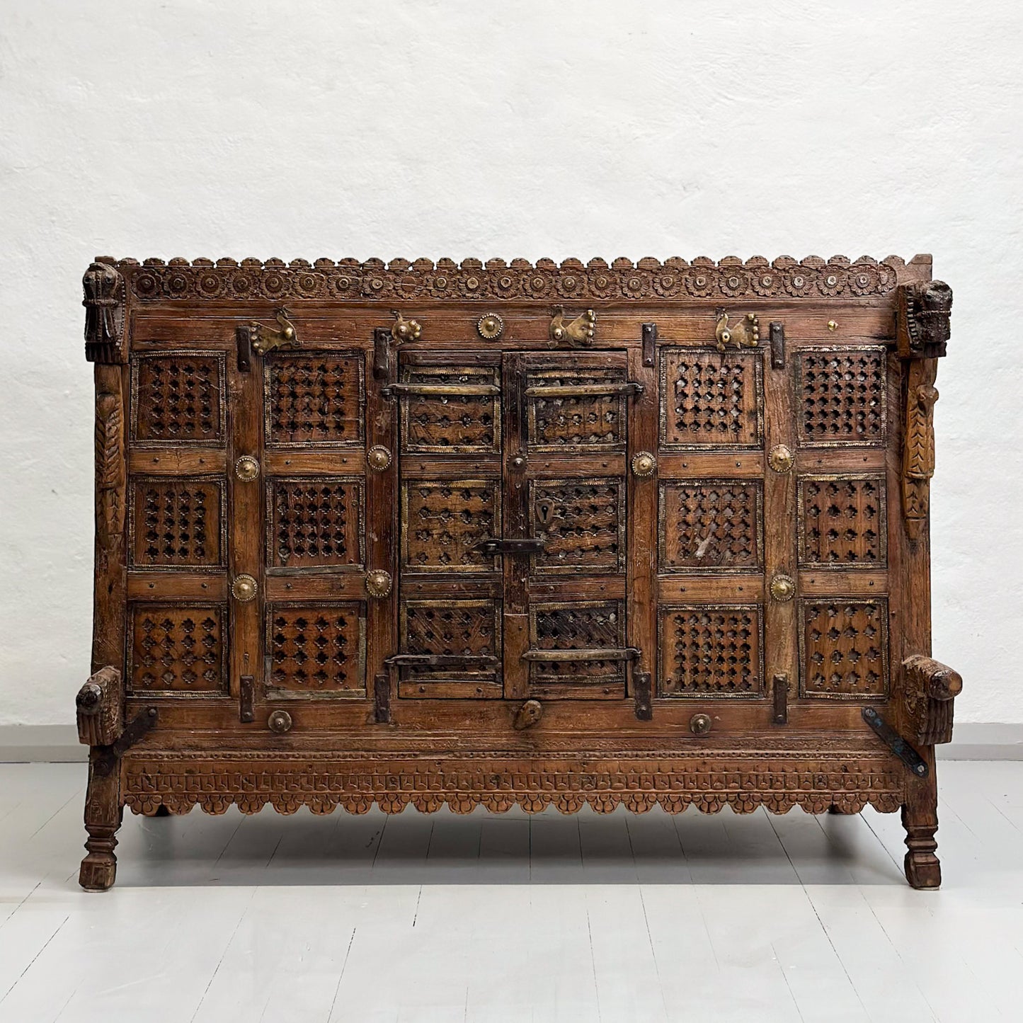 Vintage Majuce Chest