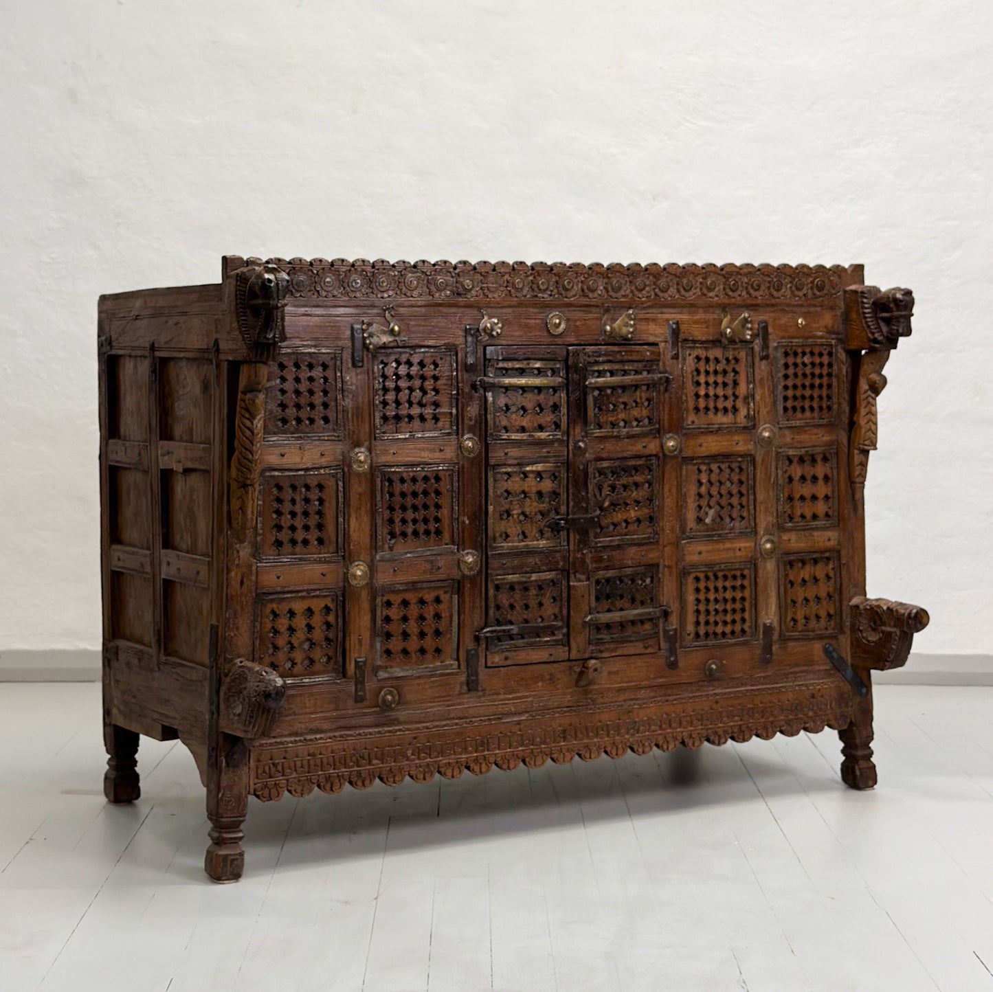 Vintage Majuce Chest