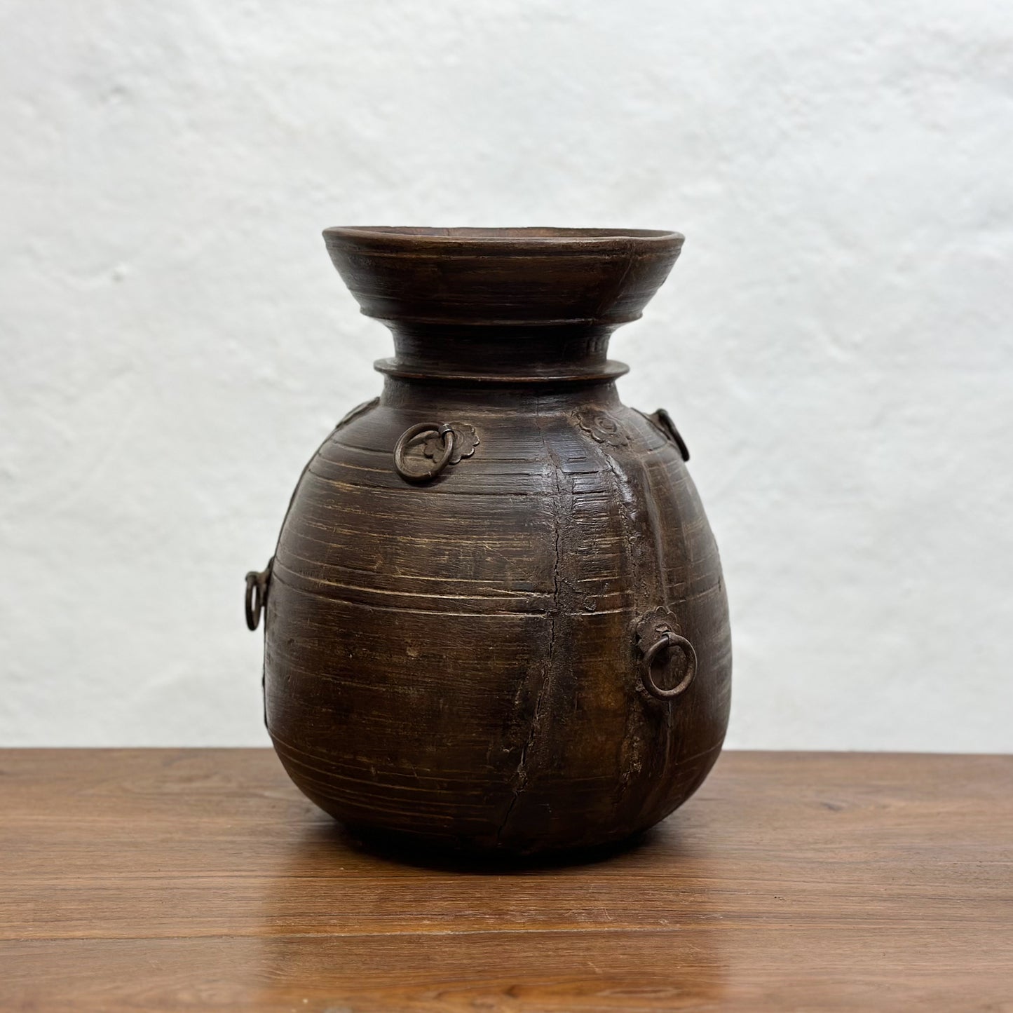 Iron Detailed Teak Naga Pots