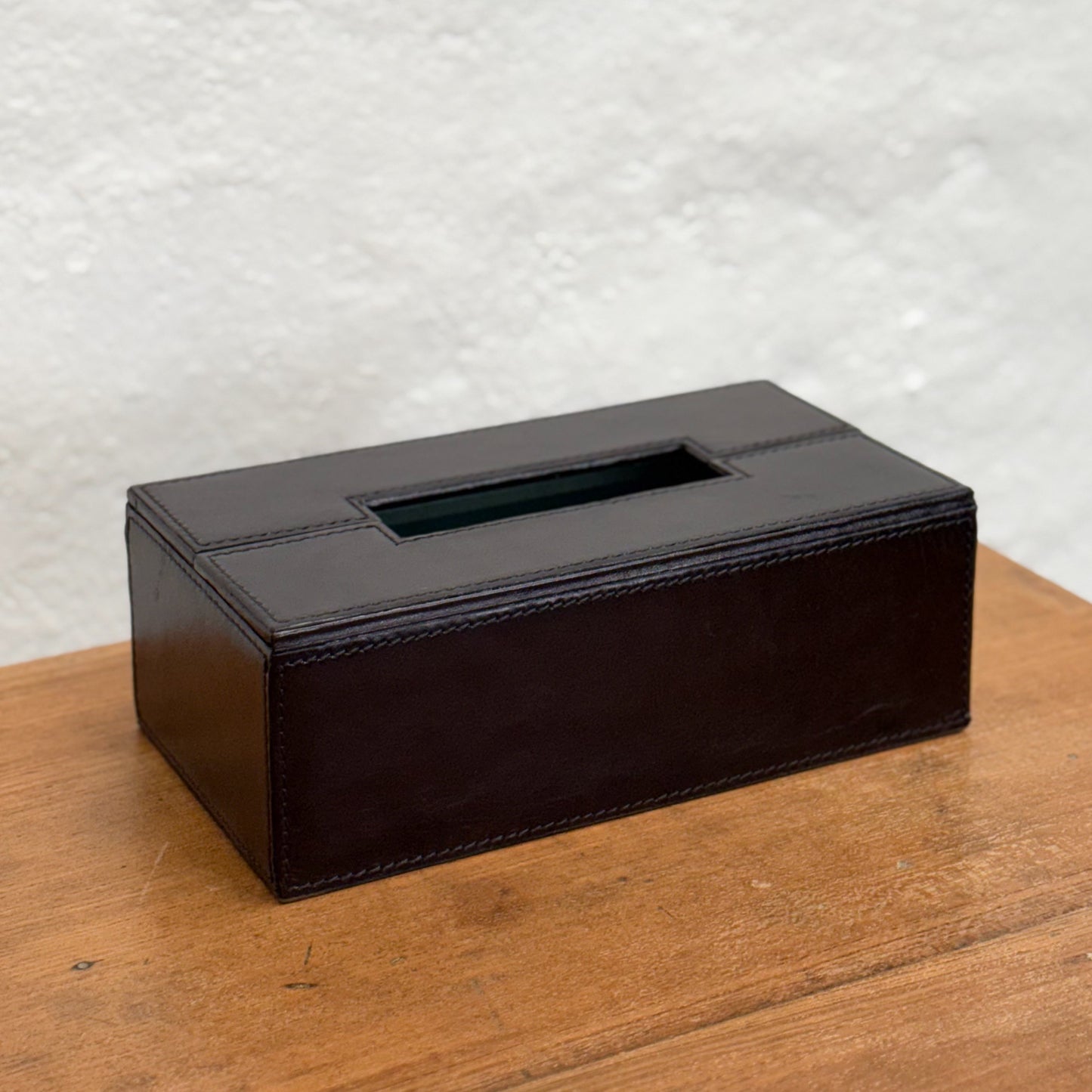 Simple Leather Tissue Box
