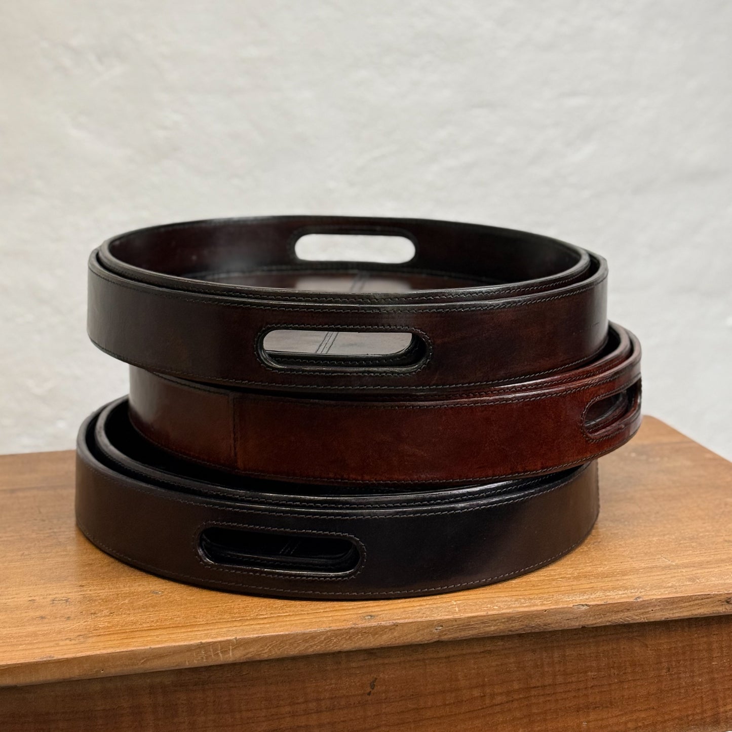 Black Round Leather Tray