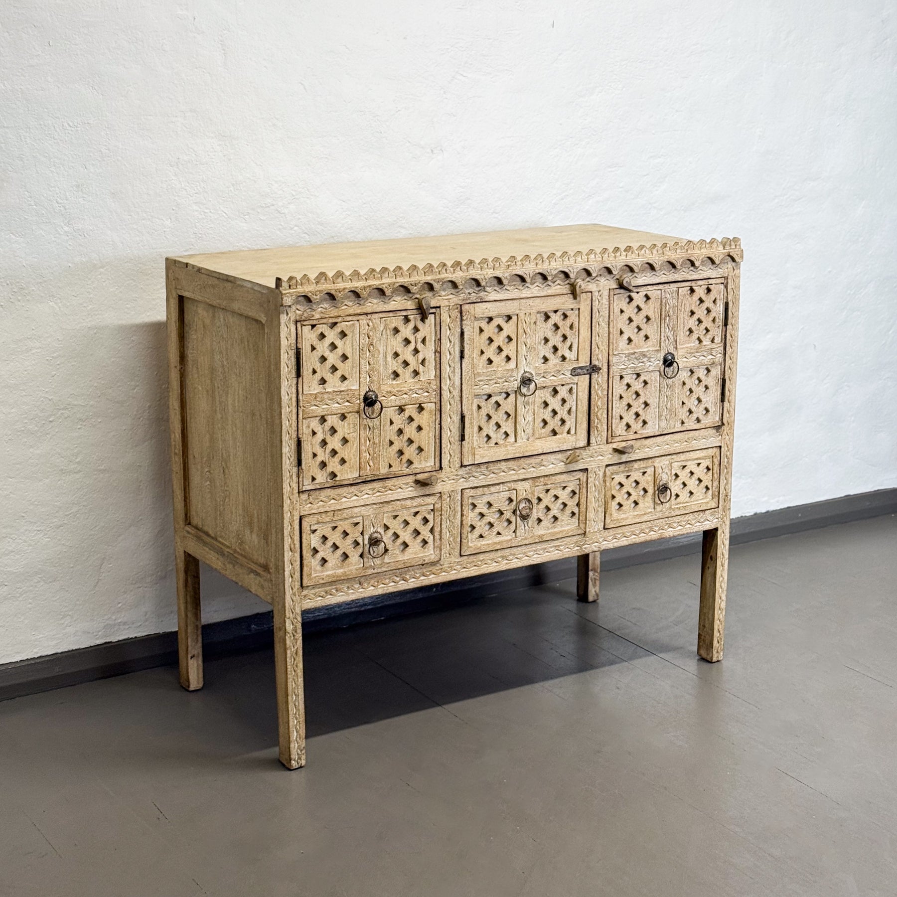 3 Drawer Damchiya Chest