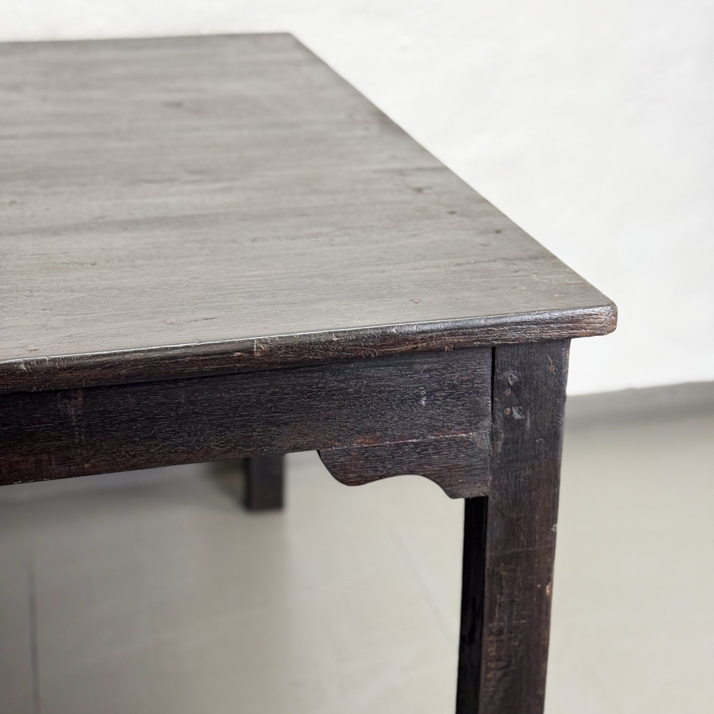 Simple Vintage Dining Table