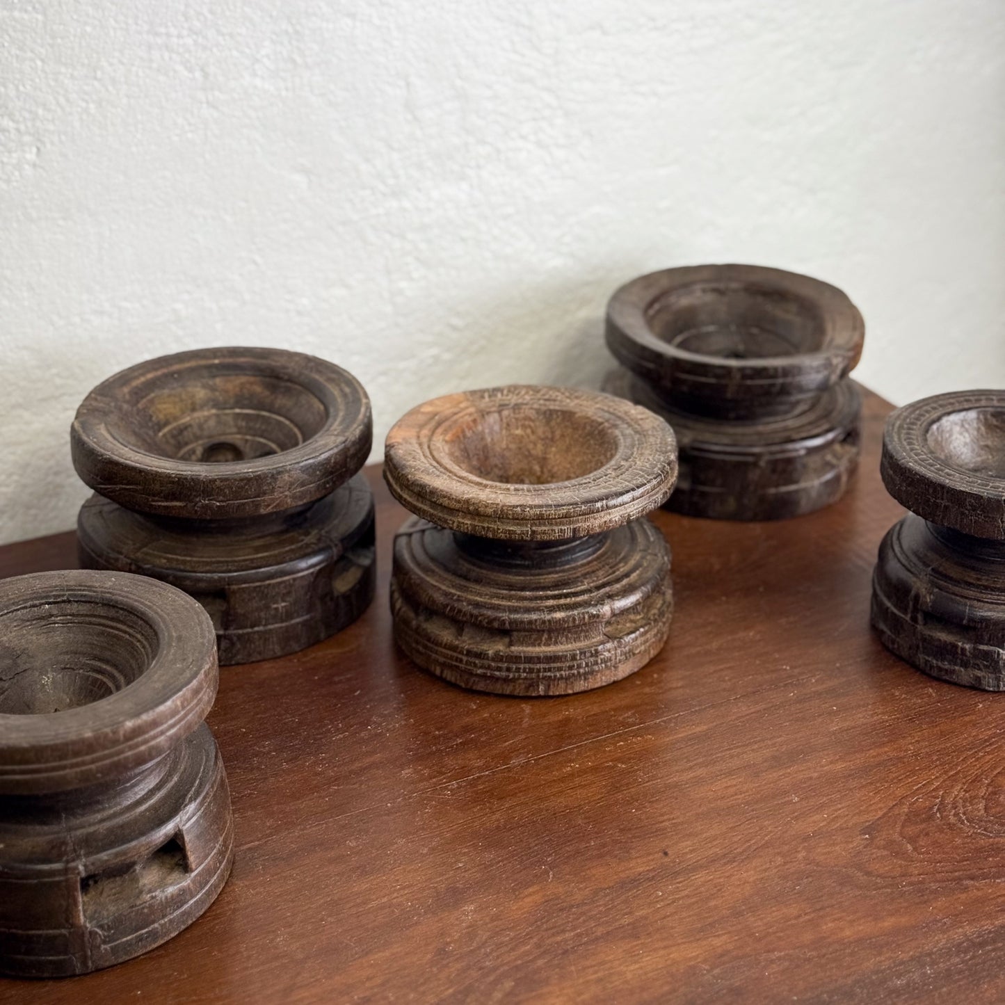 Round Seeder Candle Stand