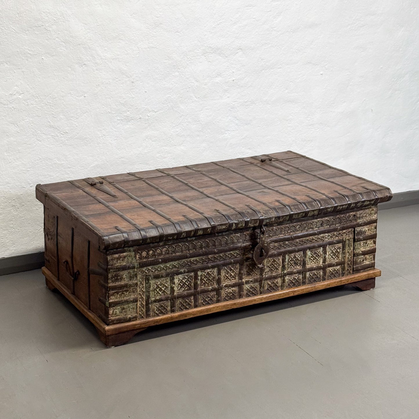 Iron Embellished Coffee Box