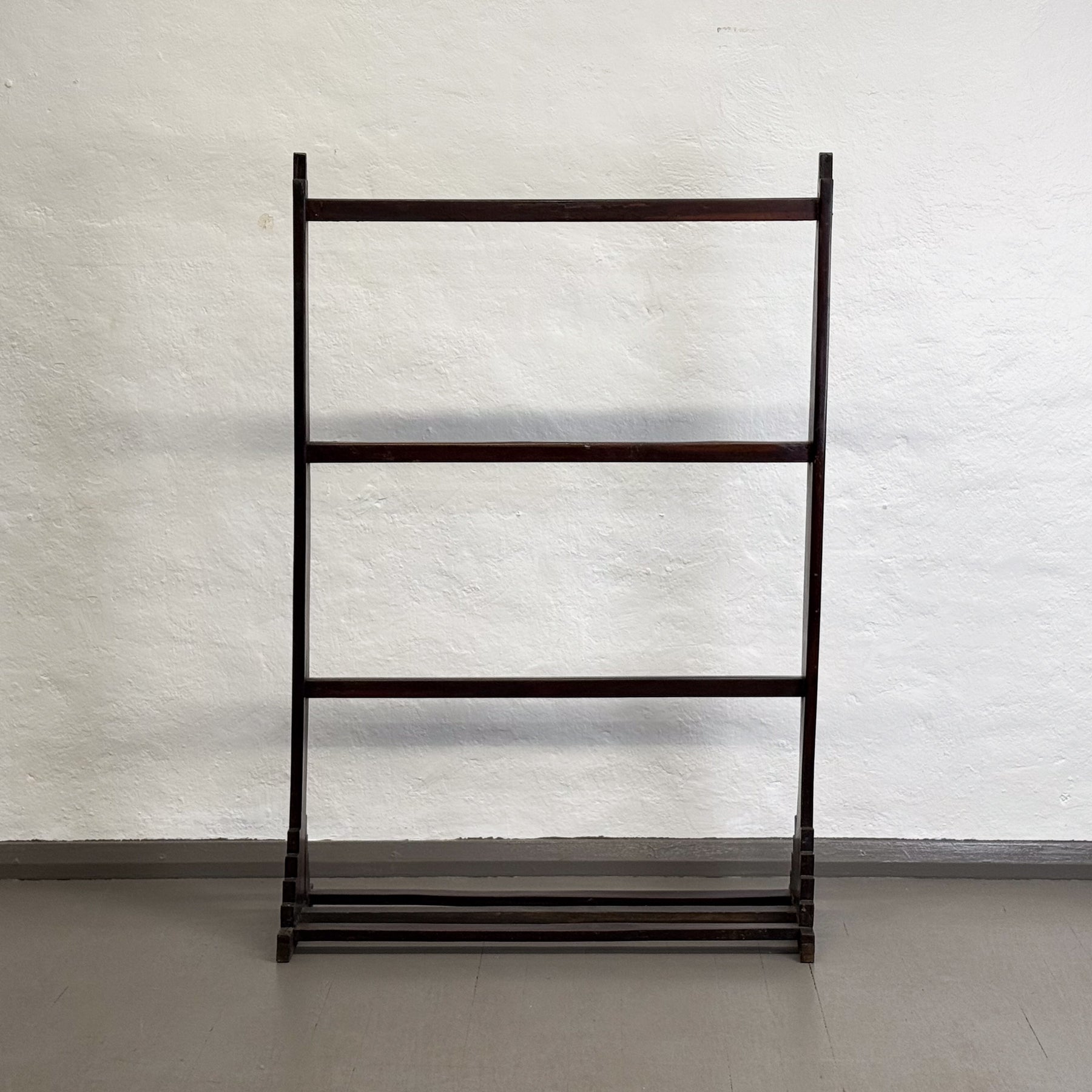 Timber Towel Rack