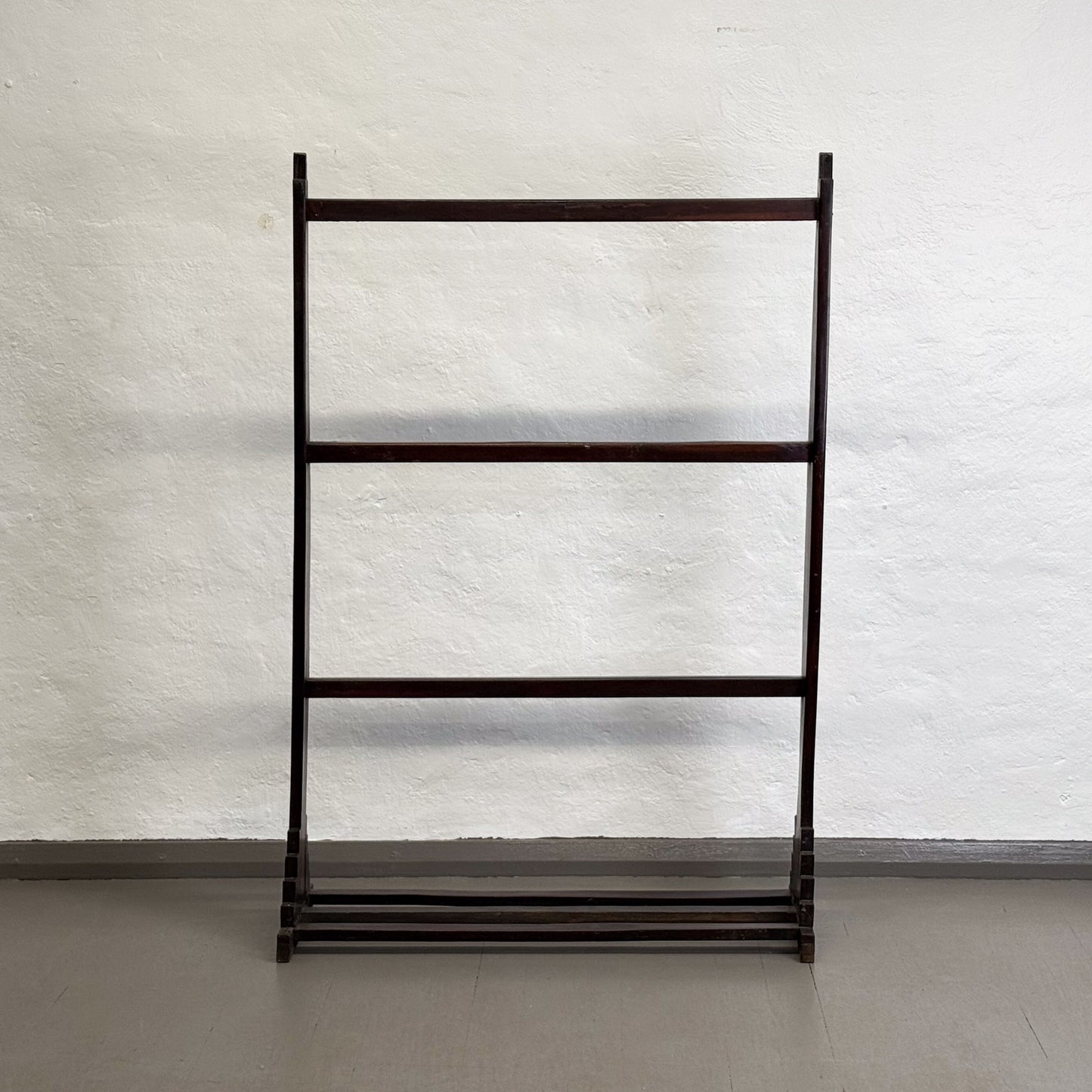 Timber Towel Rack